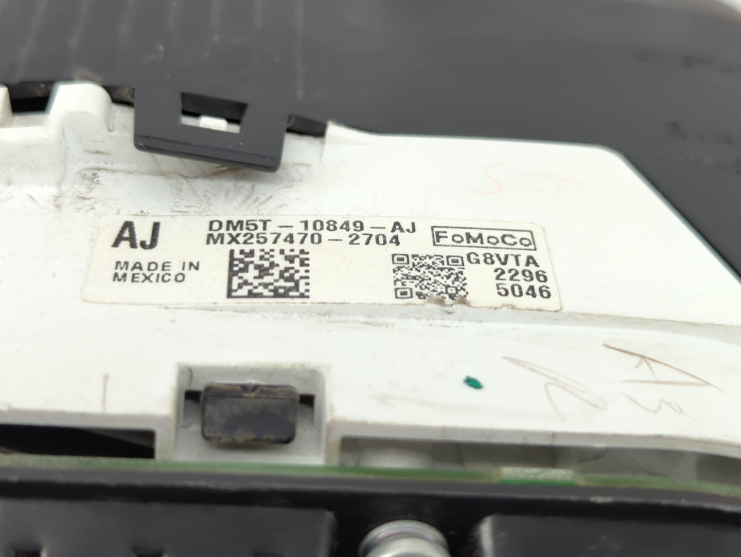 2013 Ford C-Max Instrument Cluster Speedometer Gauges P/N:DM5T-10849-EM DM5T-10849-AJ Fits OEM Used Auto Parts - Oemusedauto