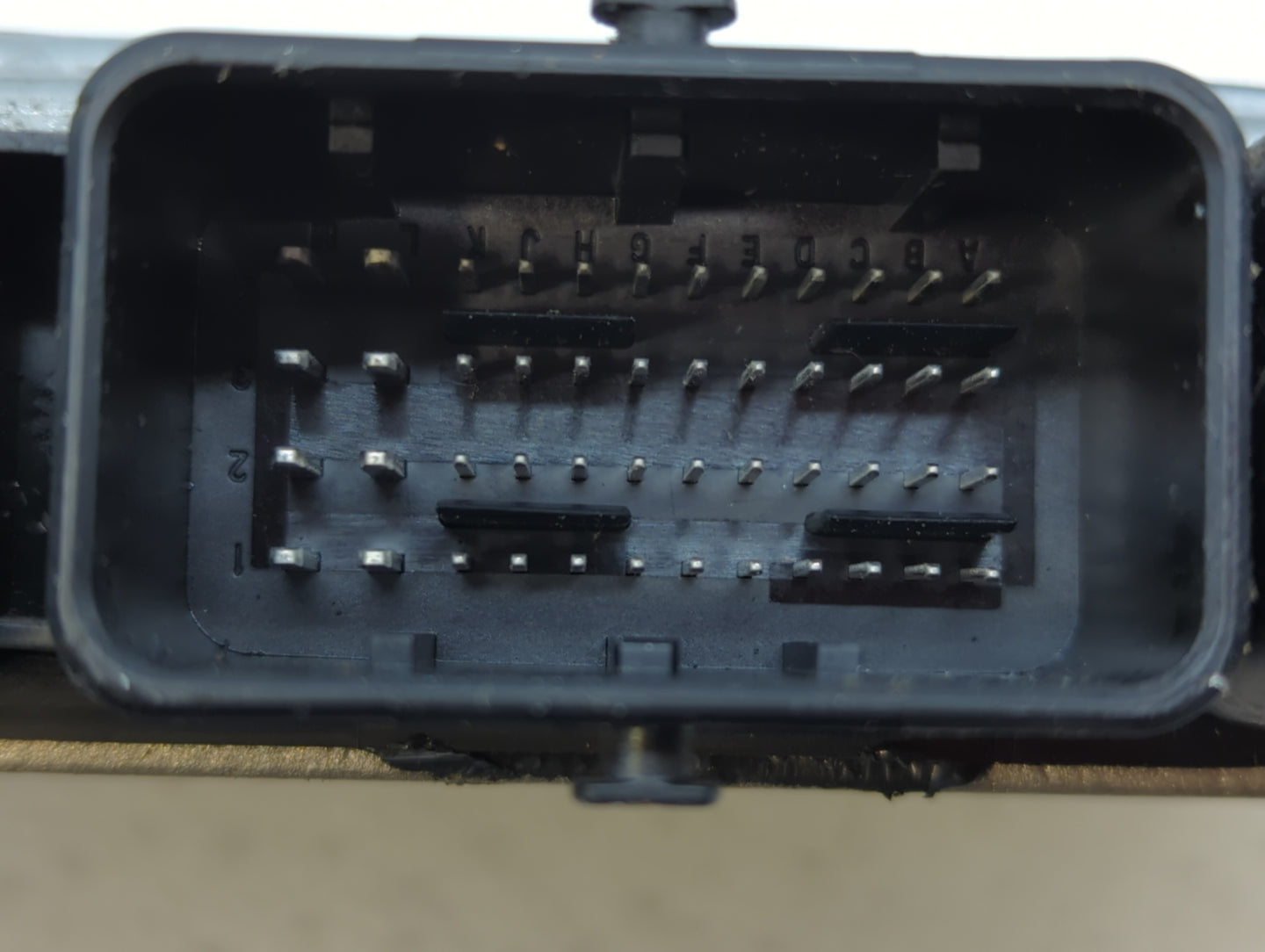 2013 Ford C-Max PCM Engine Control Computer ECU ECM PCU OEM P/N:DM5A-12A650-KA DM5A-12A650-FA, DM5A-12A650-KC Fits OEM Used 