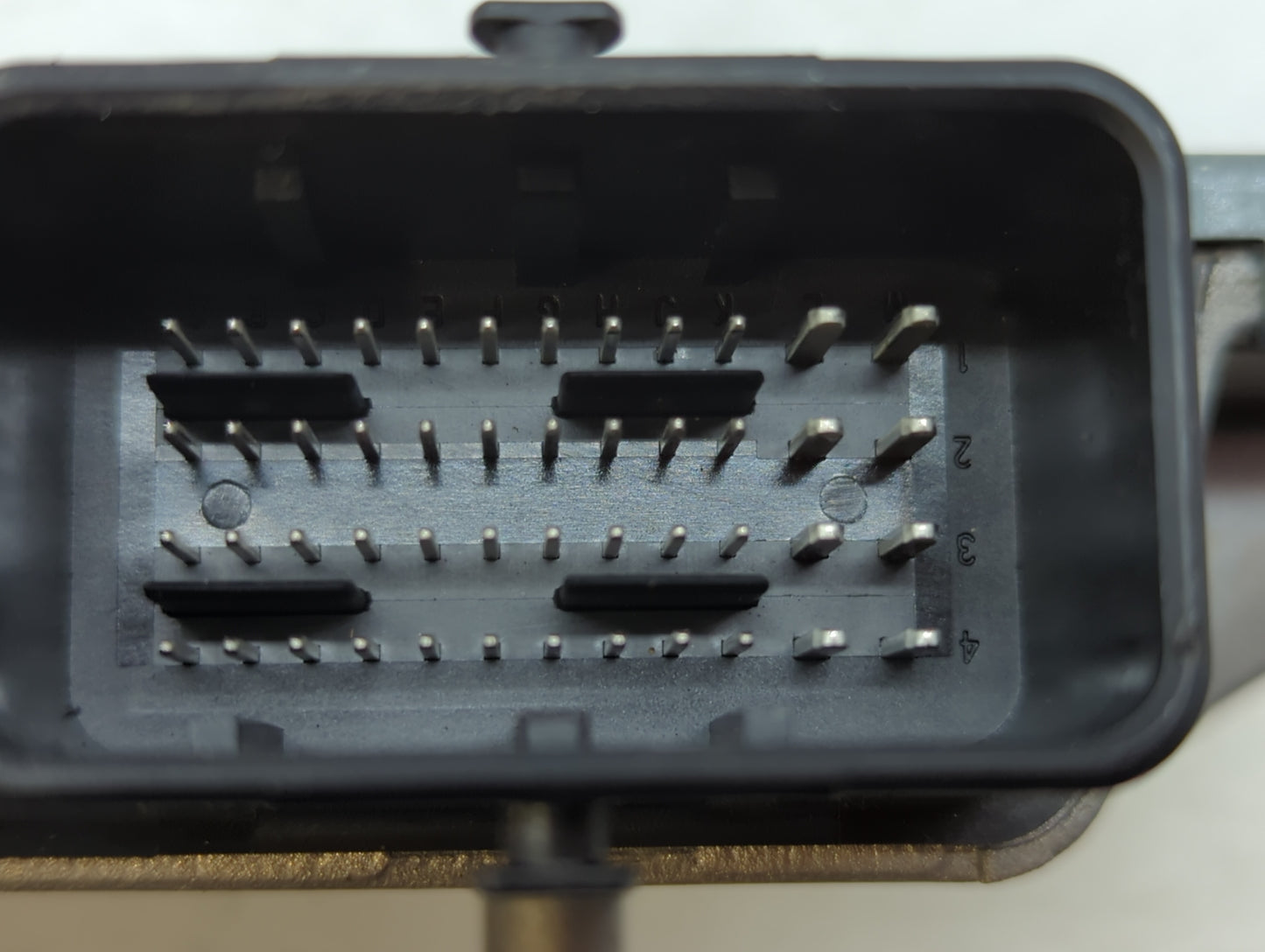 2013 Ford C-Max PCM Engine Control Computer ECU ECM PCU OEM P/N:DM5A-12A650-AK DM5A-12A650-DA, DM5A-12A650-DD, DM5A-12A650-K