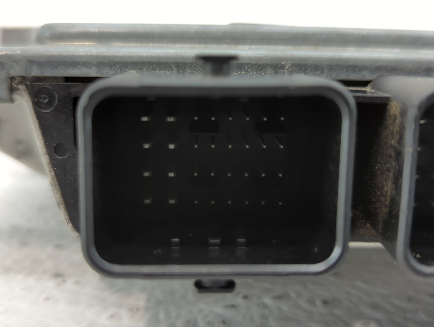 2013 Ford C-Max PCM Engine Control Computer ECU ECM PCU OEM P/N:DS71-12B684-VA DM5A-12A650-UB Fits OEM Used Auto Parts - Oem