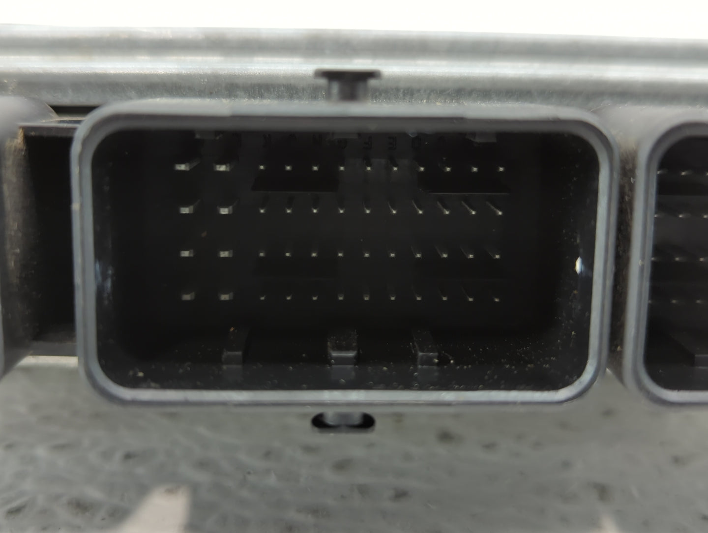 2013 Ford C-Max PCM Engine Control Computer ECU ECM PCU OEM P/N:DS71-12B684-VA DM5A-12A650-UB Fits OEM Used Auto Parts - Oem