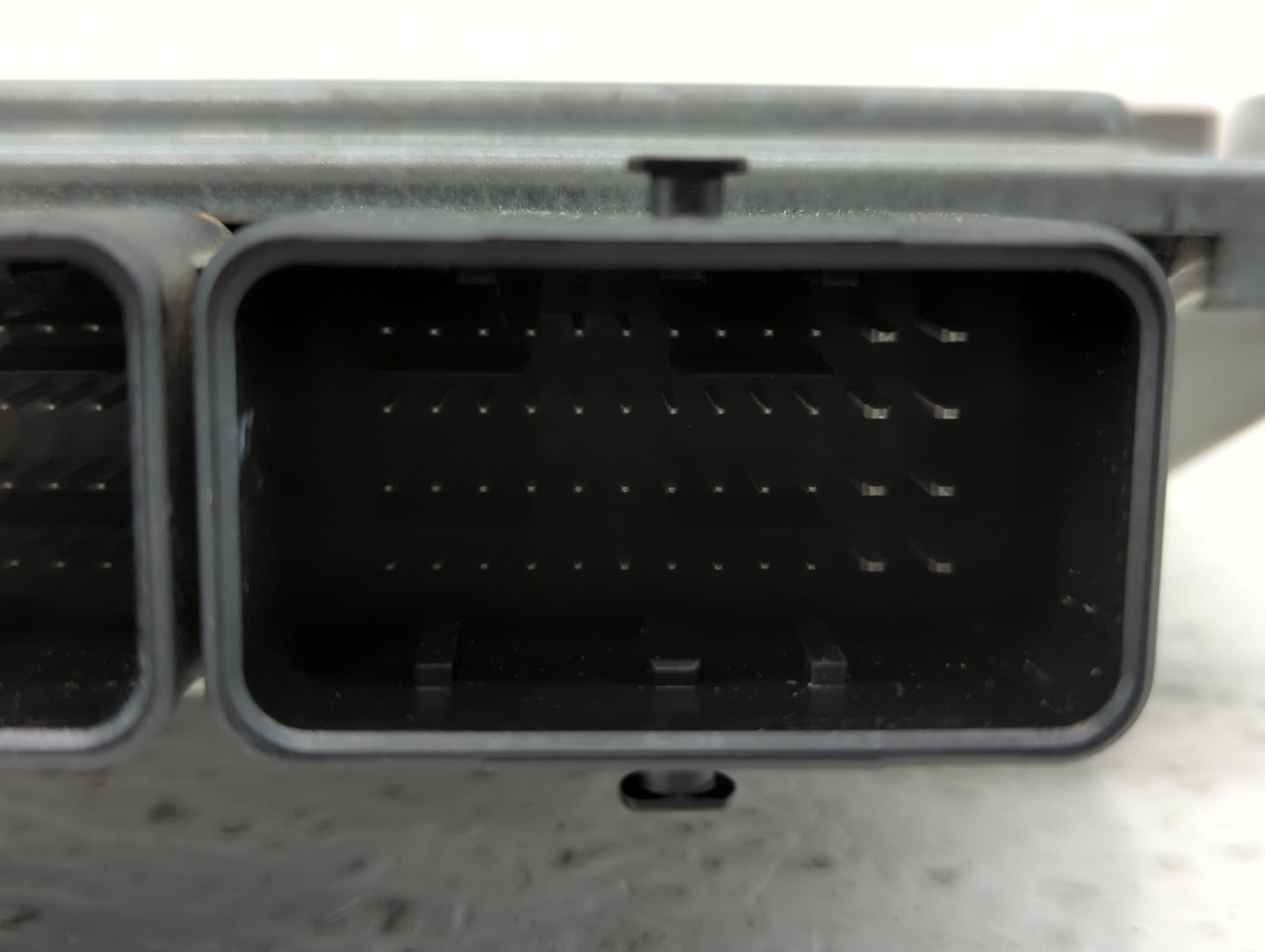 2013 Ford C-Max PCM Engine Control Computer ECU ECM PCU OEM P/N:DS71-12B684-VA DM5A-12A650-UB Fits OEM Used Auto Parts - Oem