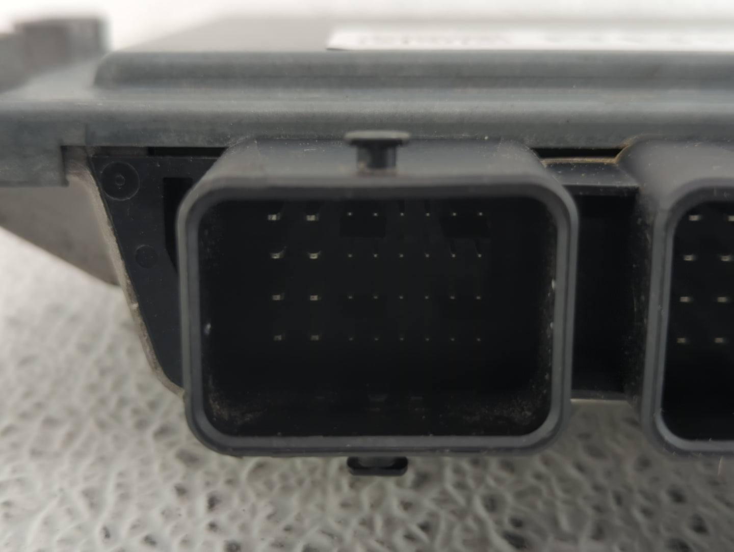 2013 Ford C-Max PCM Engine Control Computer ECU ECM PCU OEM P/N:DM5A-12A650-KB Fits OEM Used Auto Parts - Oemusedautoparts1.