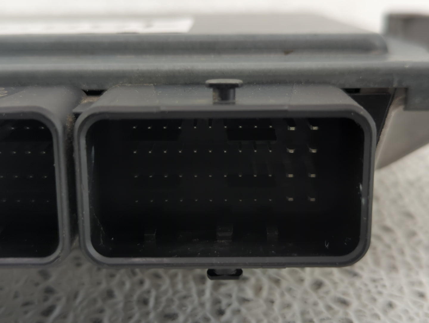 2013 Ford C-Max PCM Engine Control Computer ECU ECM PCU OEM P/N:DM5A-12A650-KB Fits OEM Used Auto Parts - Oemusedautoparts1.