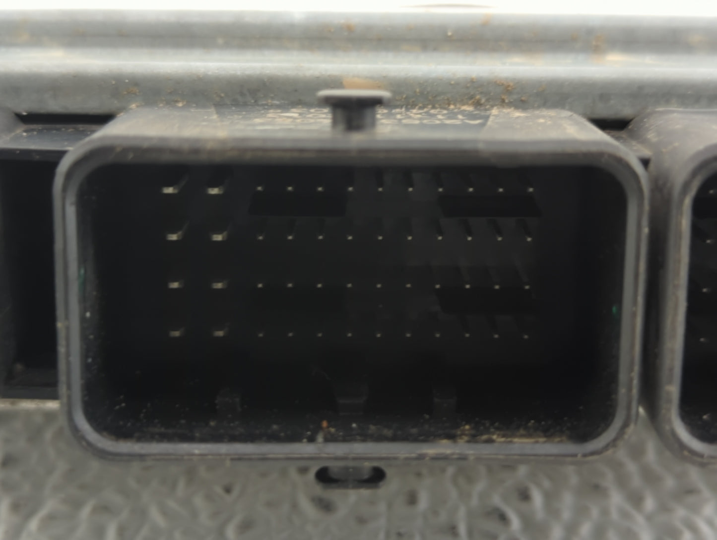 2013 Ford C-Max PCM Engine Control Computer ECU ECM PCU OEM P/N:EM5A-12A650-SC DS71-12B684-VA, DM5A-12A650-UB Fits OEM Used 