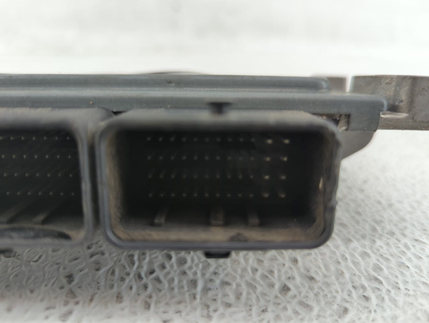 2013 Ford C-Max PCM Engine Control Computer ECU ECM PCU OEM P/N:DS71-12B684-AB DM5A-12A650-DD Fits OEM Used Auto Parts - Oem