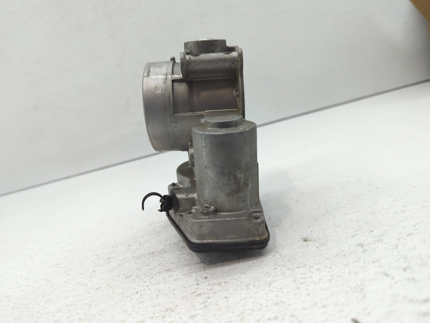 2013-2018 Ford C-Max Throttle Body P/N:DS7E-9F991-AD DS7E-9F991-AJ Fits Fits 2013 2014 2015 2016 2017 2018 2019 2020 2021 20