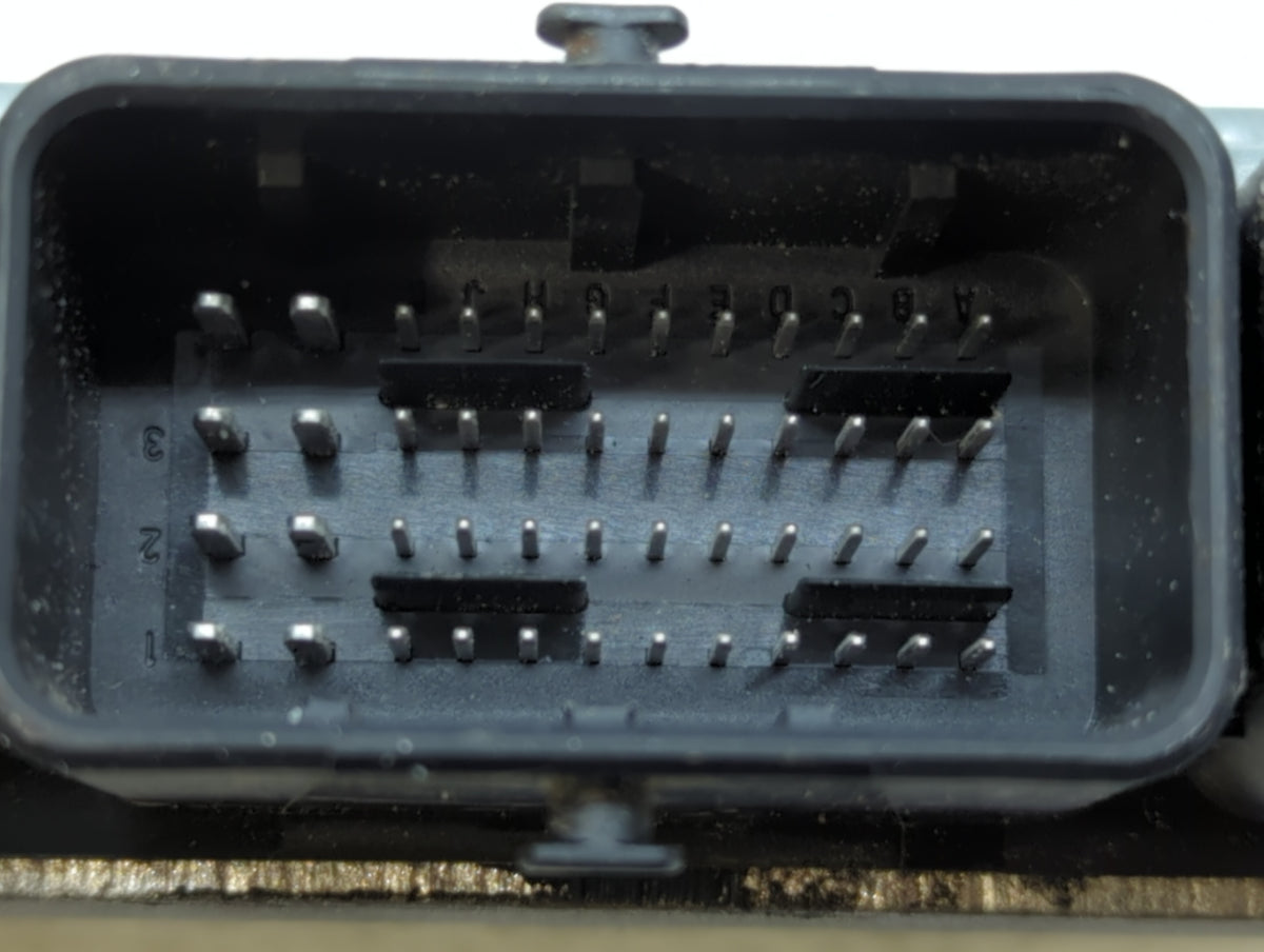 2013 Ford C-Max PCM Engine Control Computer ECU ECM PCU OEM P/N:DM5A-12A650-KA DM5A-12A650-FA, DM5A-12A650-KC OEM Used Auto 