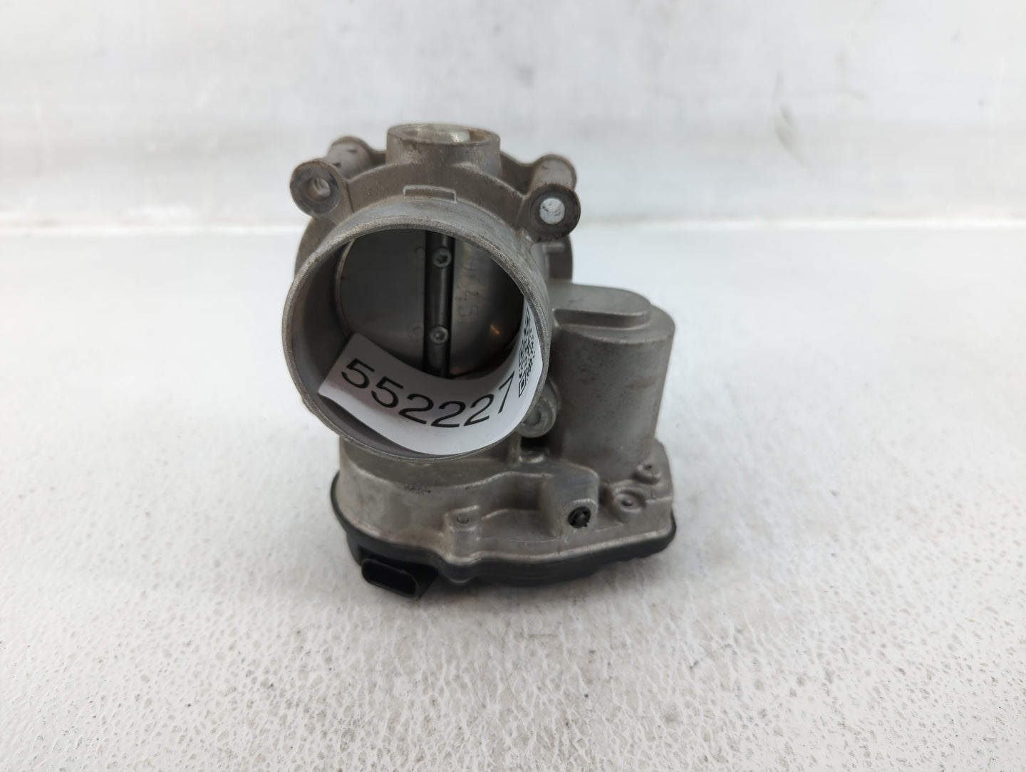 2013-2018 Ford C-Max Throttle Body P/N:DS7E-9F991-AD Fits Fits 2013 2014 2015 2016 2017 2018 2019 2020 2021 2022 OEM Used Au