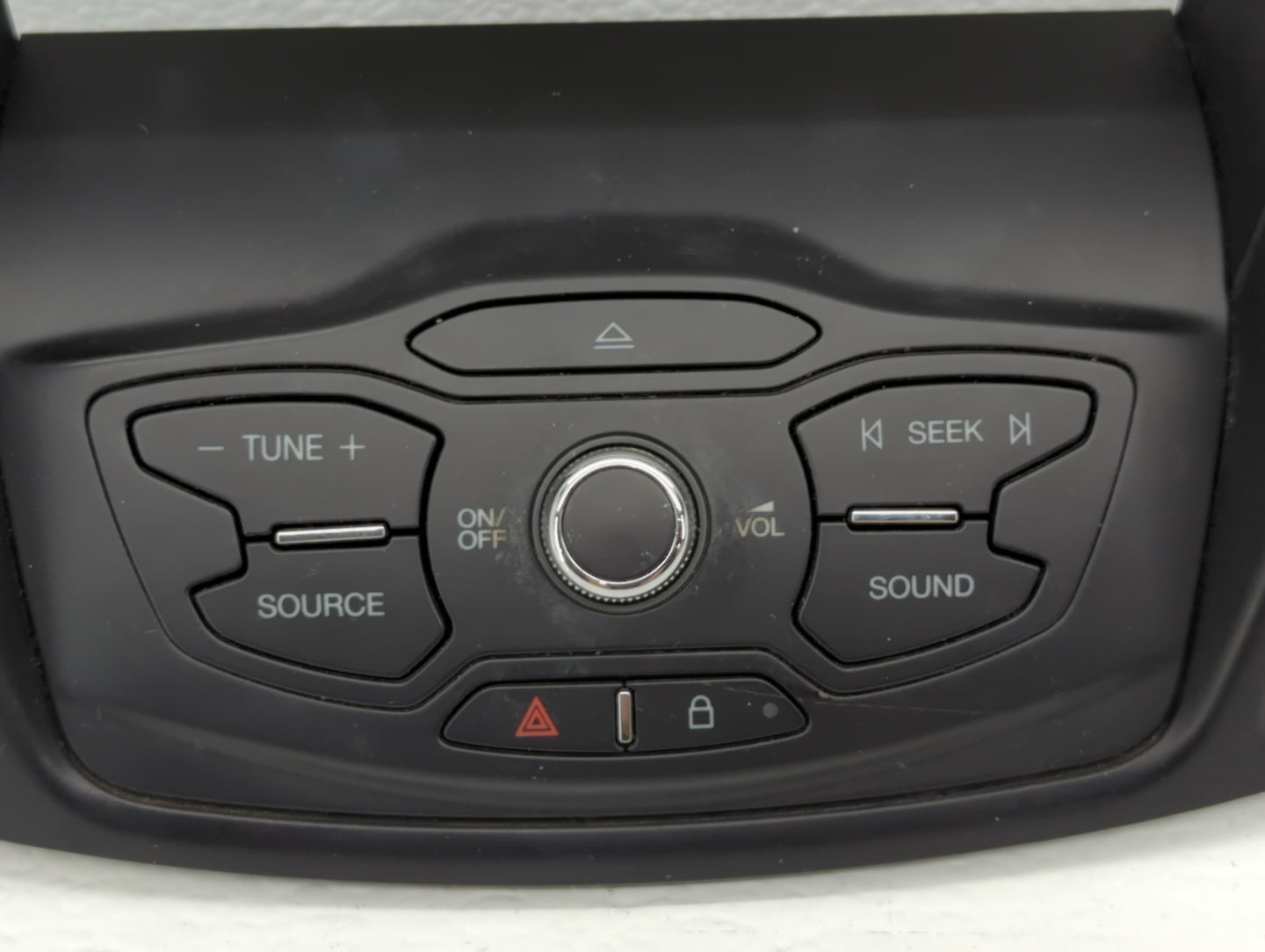 2013-2016 Ford C-Max Radio AM FM Cd Player Receiver Replacement P/N:CJ54 18835 ED Fits Fits 2013 2014 2015 2016 OEM Used Aut