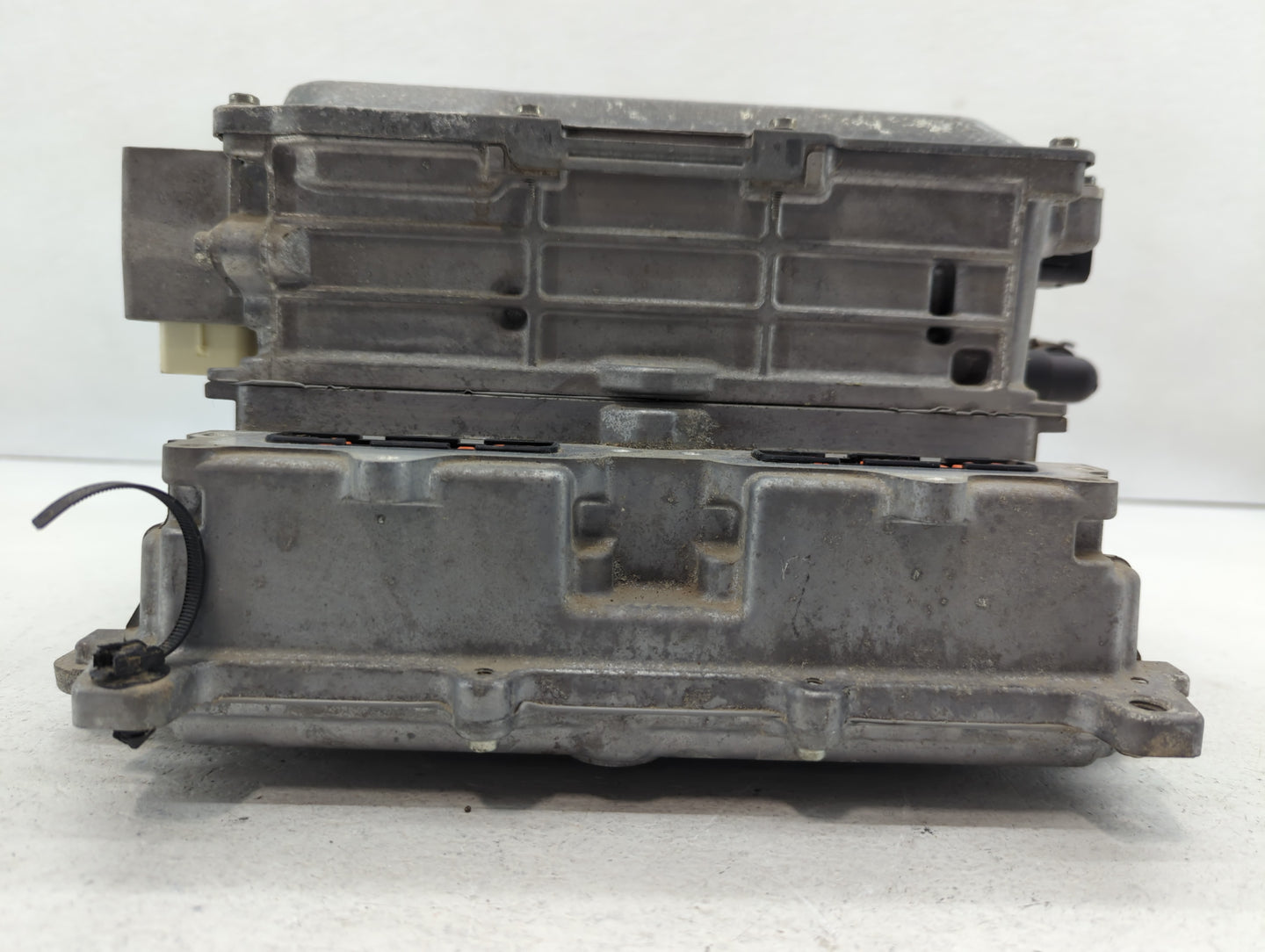 2013-2018 Ford C-Max Hybrid DC Synergy Drive Power Inverter P/N:DM58-7B012-AN Fits Fits 2013 2014 2015 2016 2017 2018 OEM Us