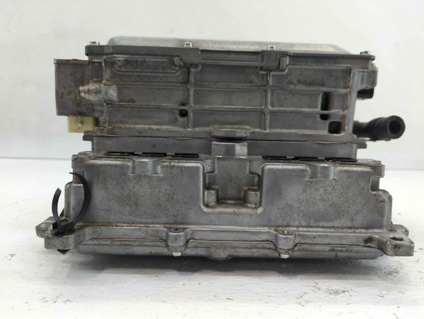 2013-2018 Ford C-Max Hybrid DC Synergy Drive Power Inverter P/N:DM58-7B012-AK Fits Fits 2013 2014 2015 2016 2017 2018 OEM Us