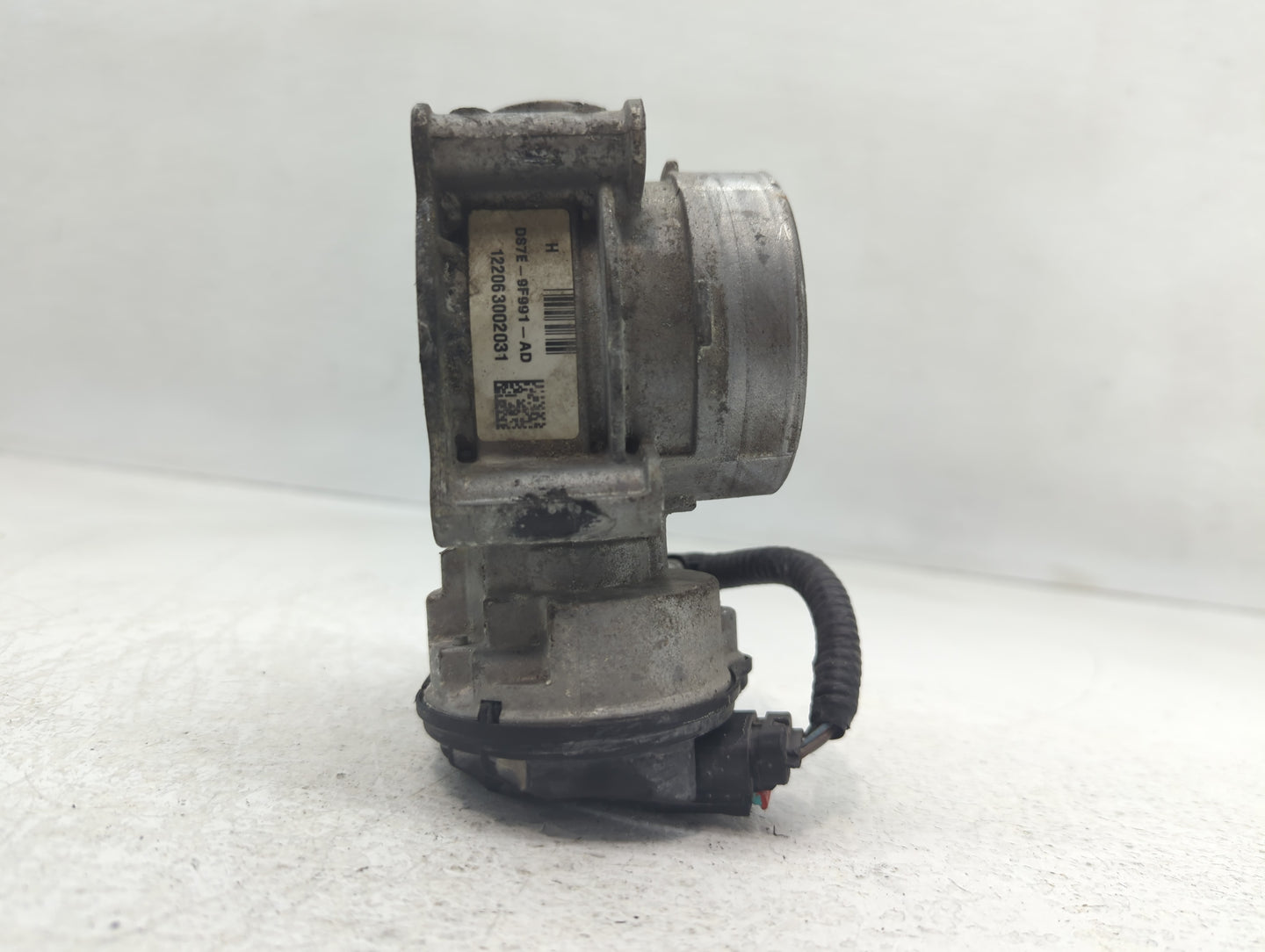 2013-2018 Ford C-Max Throttle Body P/N:122063002031 DS7E-9F991-AD Fits Fits 2013 2014 2015 2016 2017 2018 2019 2020 2021 202