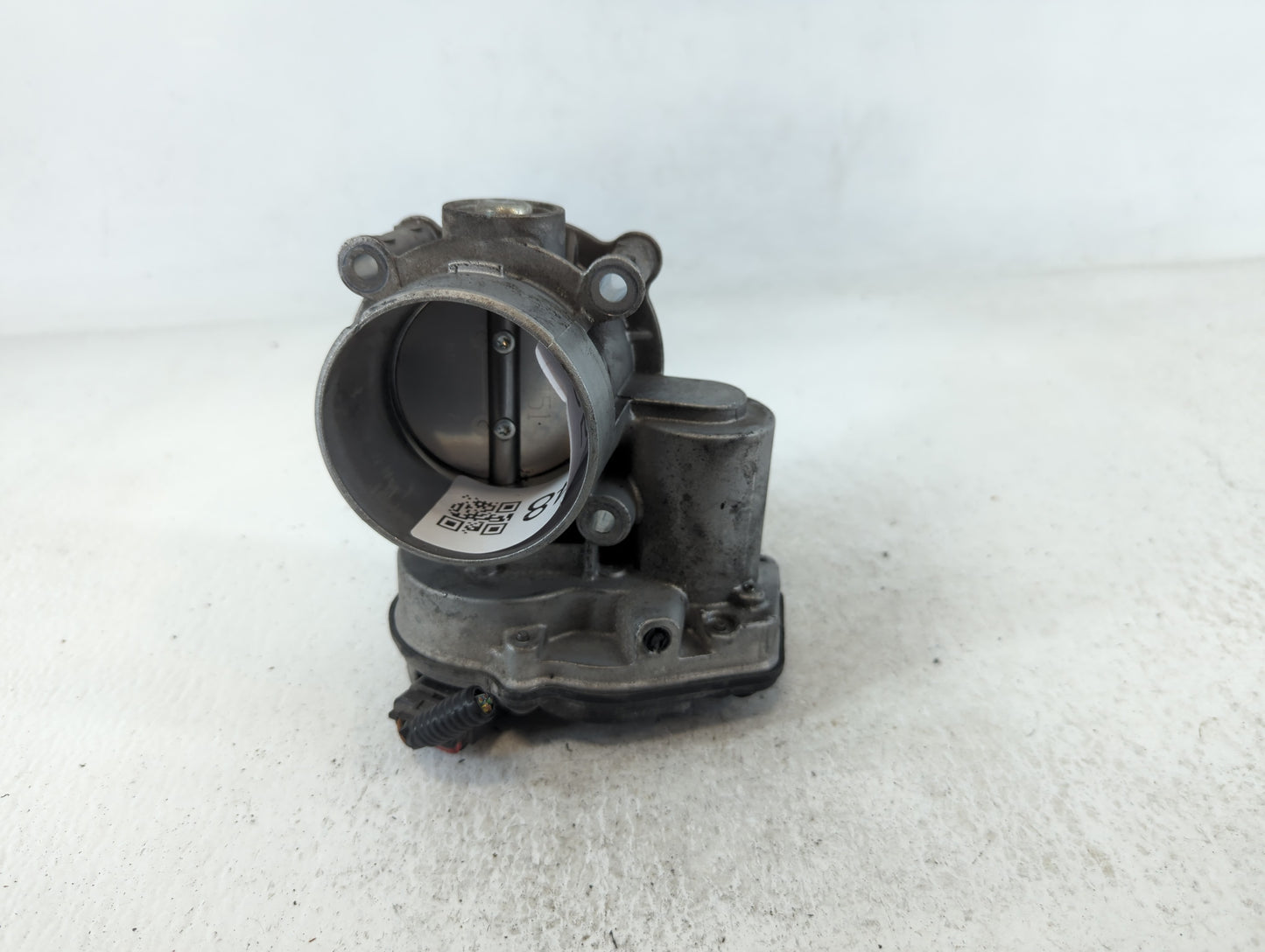 2013-2018 Ford C-Max Throttle Body P/N:DS7E-9F991-AD Fits Fits 2013 2014 2015 2016 2017 2018 2019 2020 2021 2022 OEM Used Au