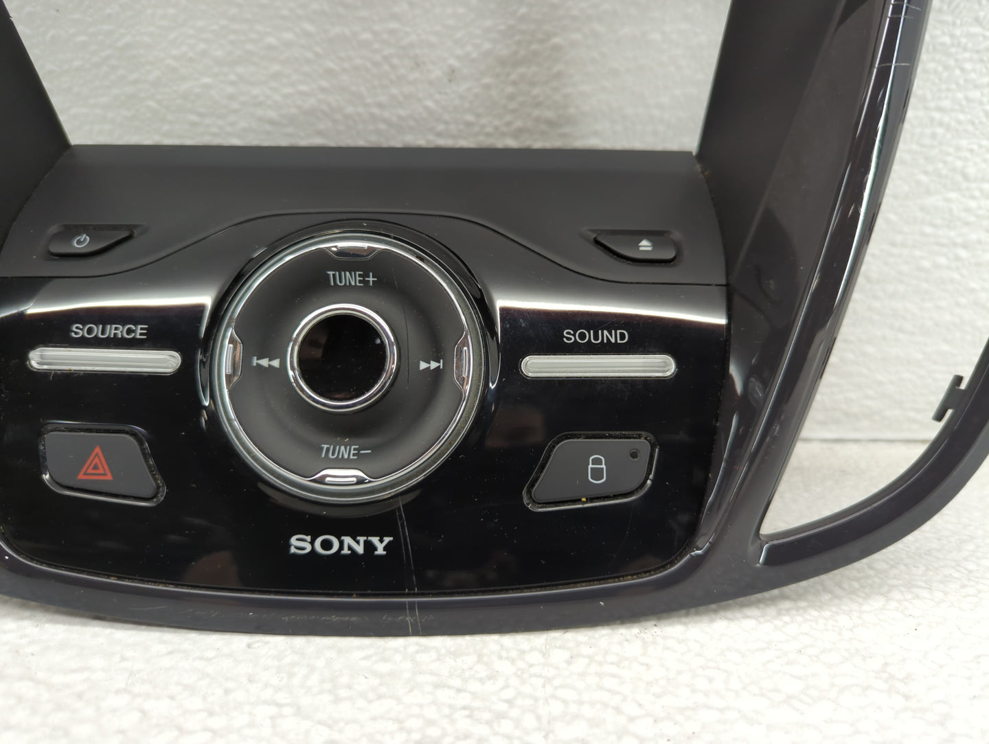2013-2016 Ford C-Max Radio AM FM Cd Player Receiver Replacement P/N:CJ54-18835-CCW Fits Fits 2013 2014 2015 2016 OEM Used Au