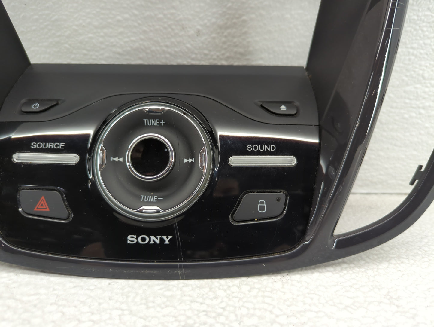 2013-2016 Ford C-Max Radio AM FM Cd Player Receiver Replacement P/N:CJ54-18835-CCW Fits Fits 2013 2014 2015 2016 OEM Used Au