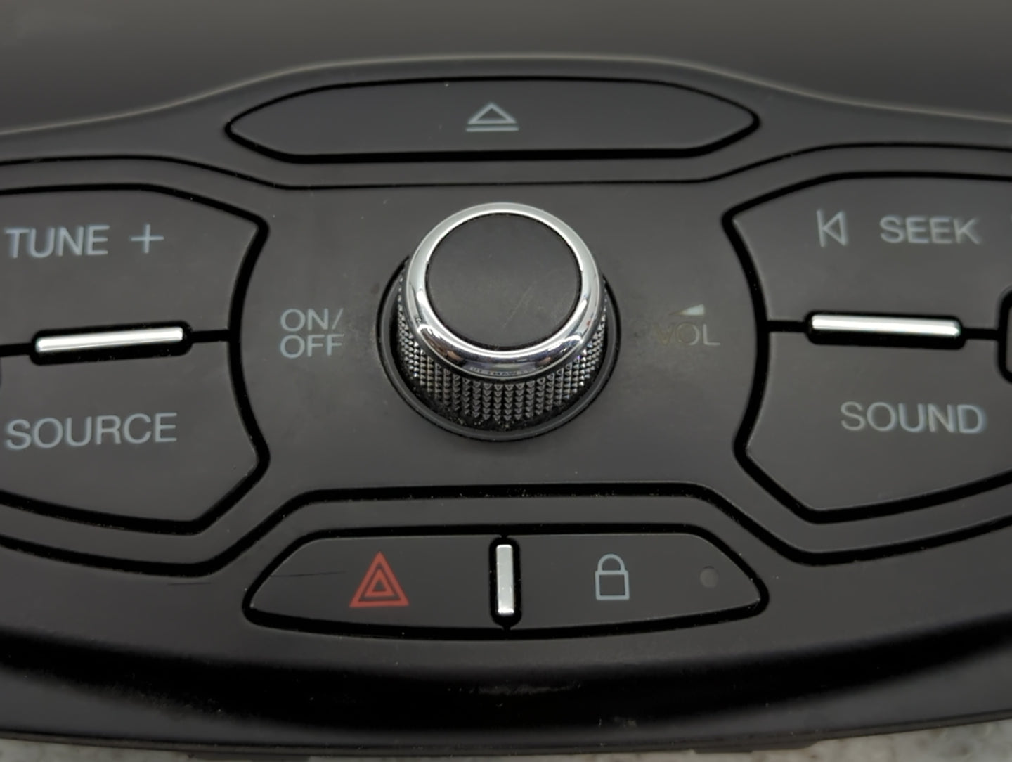 2013-2016 Ford C-Max Radio AM FM Cd Player Receiver Replacement P/N:PP-T20 03L0A, XXXX-18K811-XX Fits Fits 2013 2014 2015 20