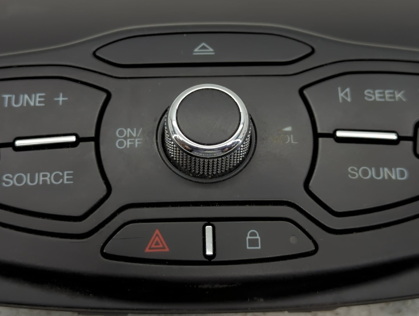 2013-2016 Ford C-Max Radio AM FM Cd Player Receiver Replacement P/N:PP-T20 03L0A, XXXX-18K811-XX Fits Fits 2013 2014 2015 20