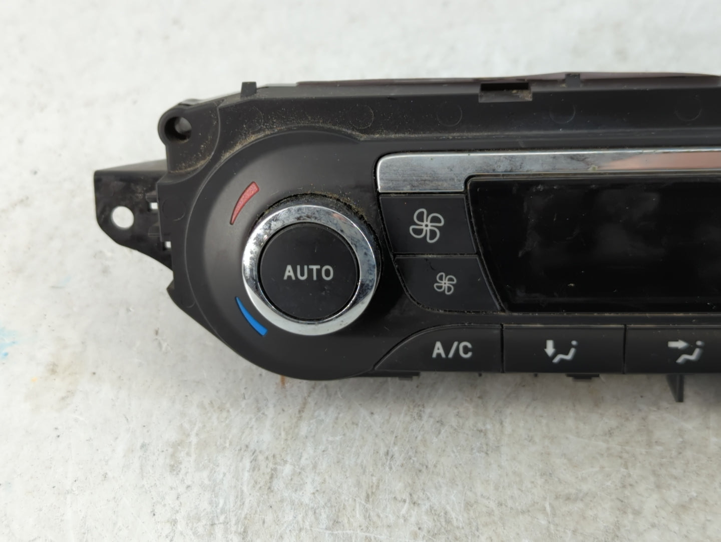 2013-2016 Ford C-Max Climate Control Module Temperature AC/Heater Replacement P/N:D29820877 DM5T-18C612-AH Fits OEM Used Aut