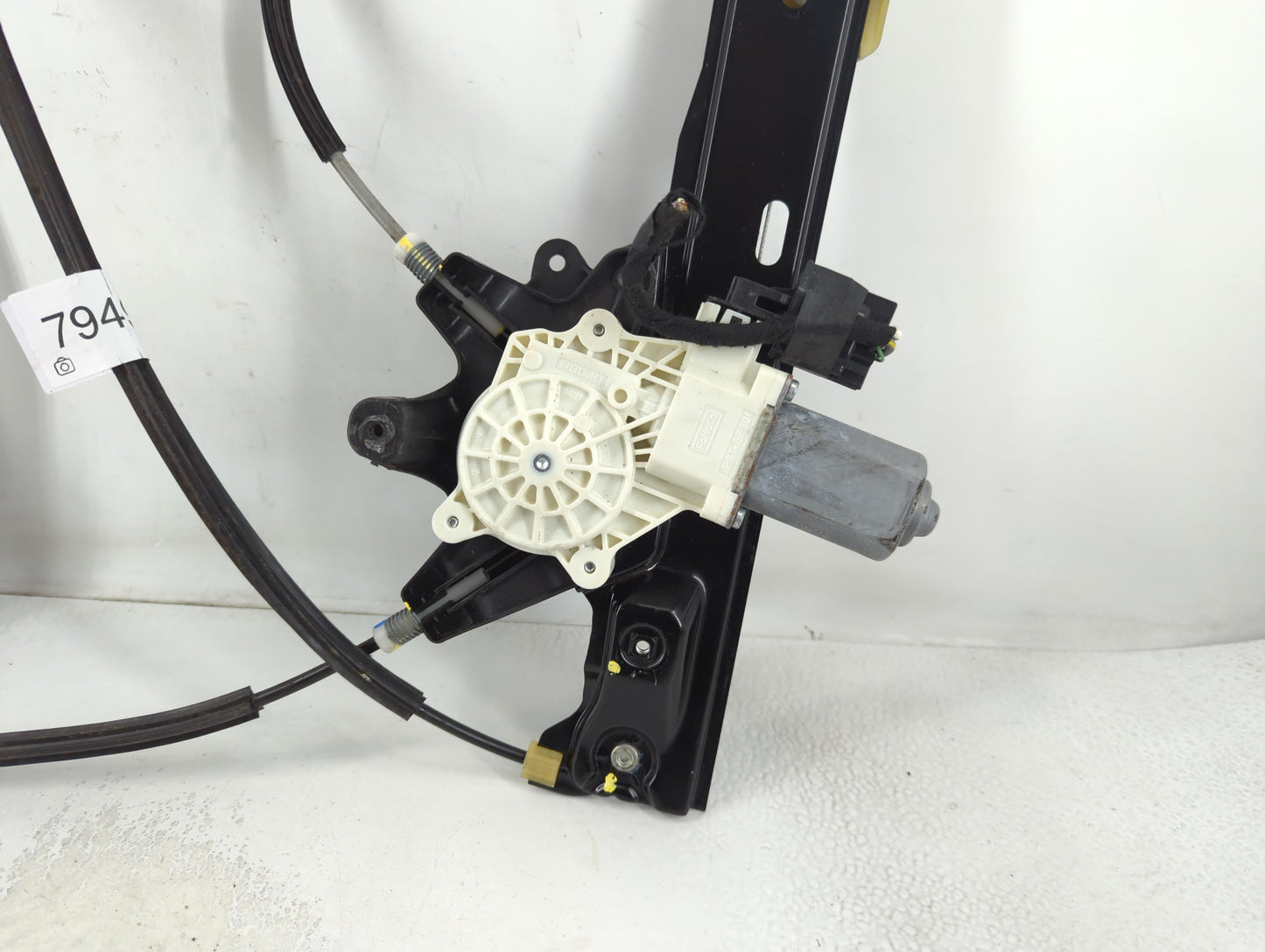 2013-2018 Ford C-max Driver Left Front Window Regulator 794999 - Oemusedautoparts1.com