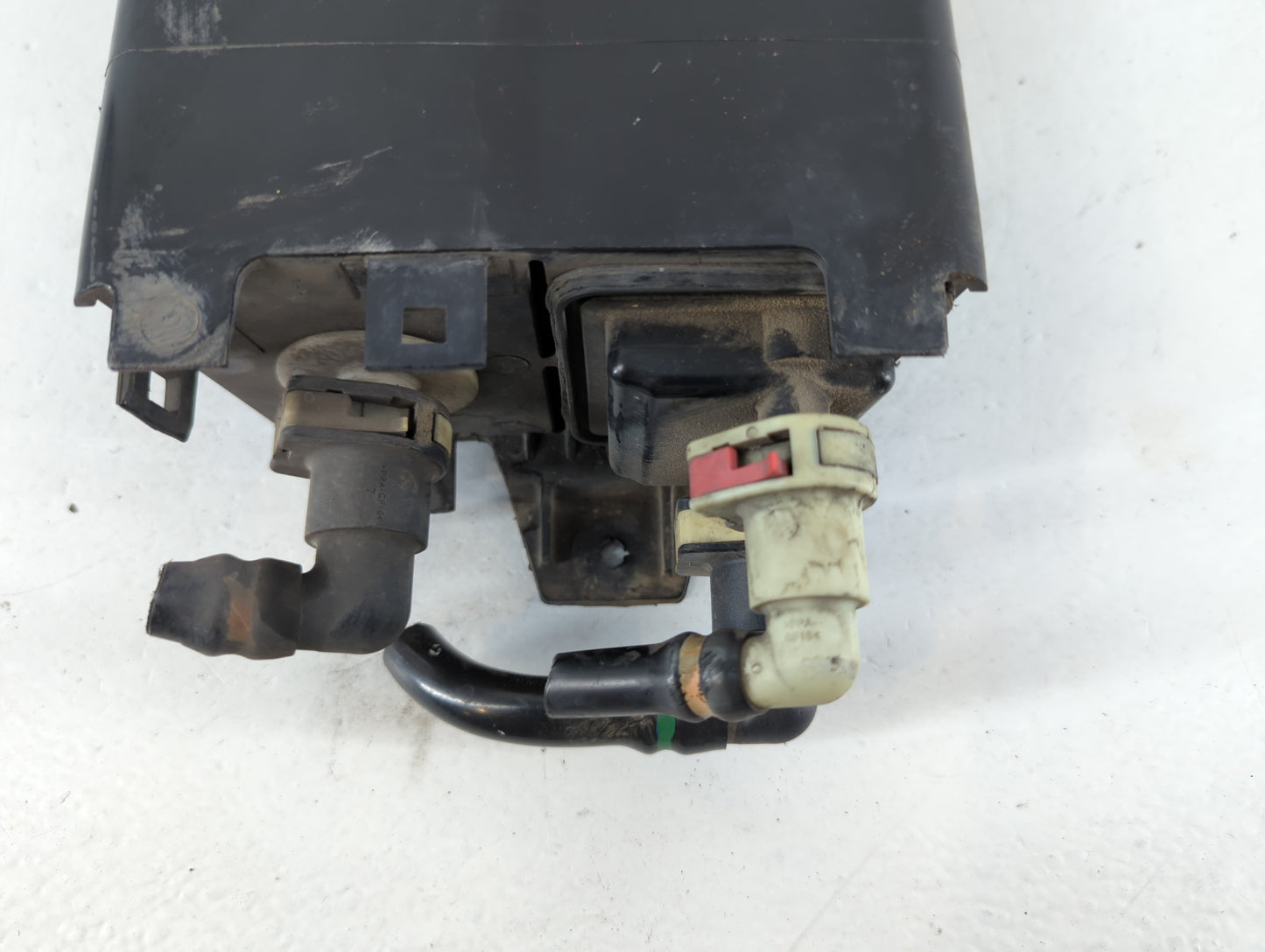 2013-2018 Ford C-max Radiator Coolant Overflow Expansion Tank Bottle - Oemusedautoparts1.com