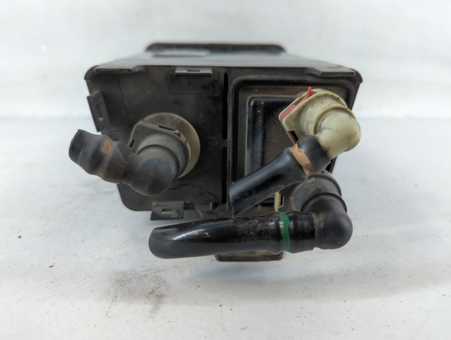 2013-2018 Ford C-max Radiator Coolant Overflow Expansion Tank Bottle - Oemusedautoparts1.com