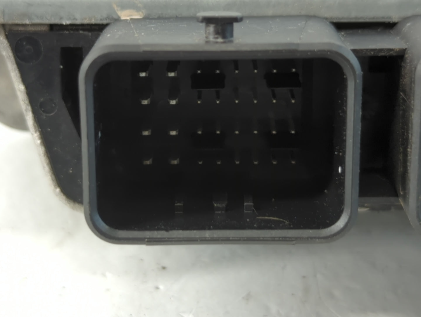 2013 Ford C-Max PCM Engine Control Computer ECU ECM PCU OEM P/N:DM5A-12A650-FA Fits OEM Used Auto Parts - Oemusedautoparts1.