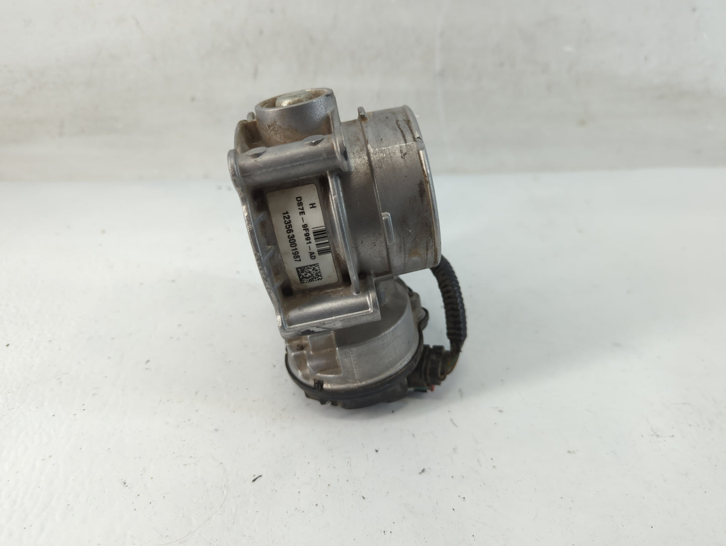 2013-2018 Ford C-Max Throttle Body P/N:123563001987 DS7E-9F991-AD Fits Fits 2013 2014 2015 2016 2017 2018 2019 2020 2021 202