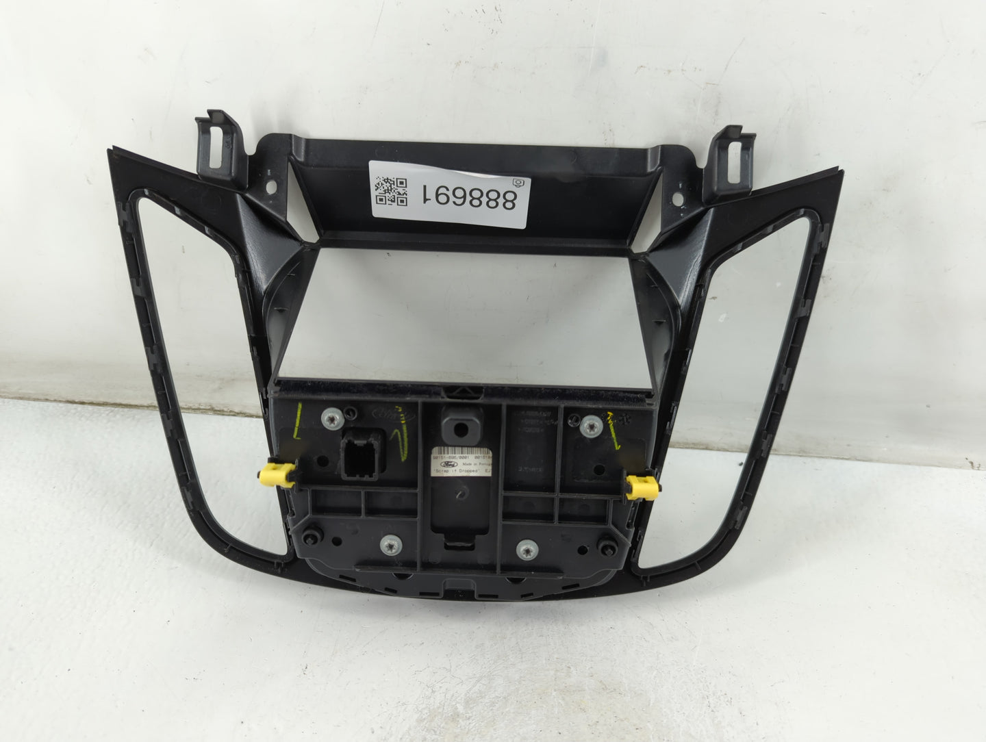 2013-2016 Ford C-Max Radio AM FM Cd Player Receiver Replacement P/N:90151-696 Fits Fits 2013 2014 2015 2016 OEM Used Auto Pa