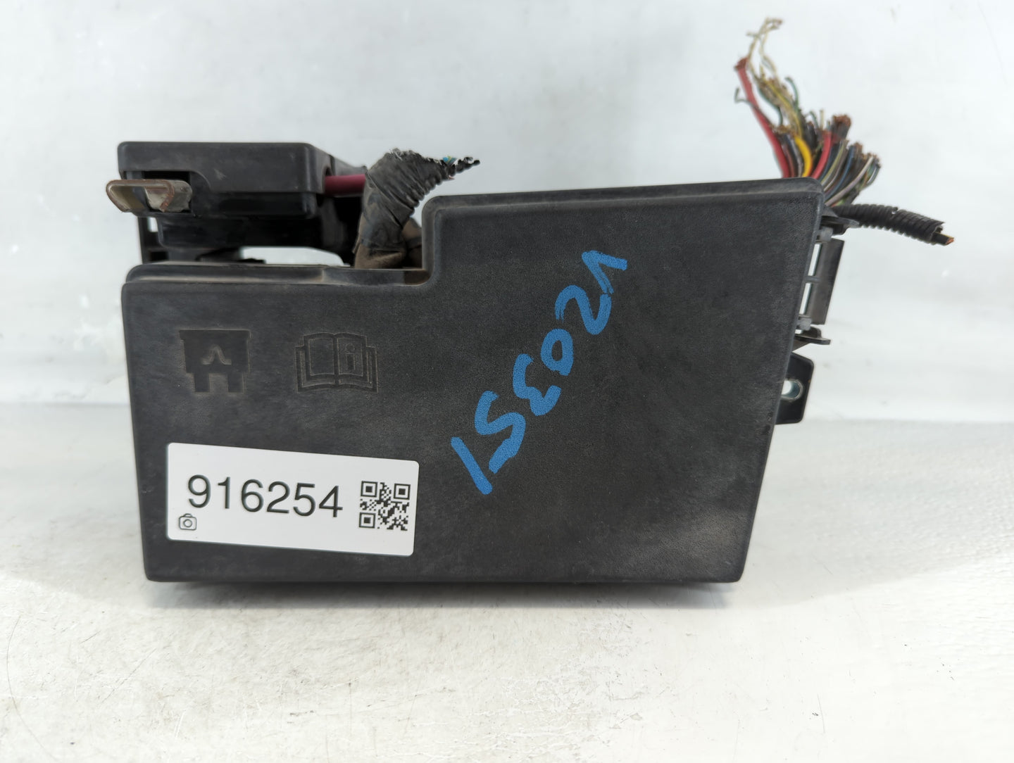 2013-2018 Ford C-Max Fusebox Fuse Box Panel Relay Module P/N:FV6T-14K733-ACE Fits Fits 2013 2014 2015 2016 2017 2018 OEM Use