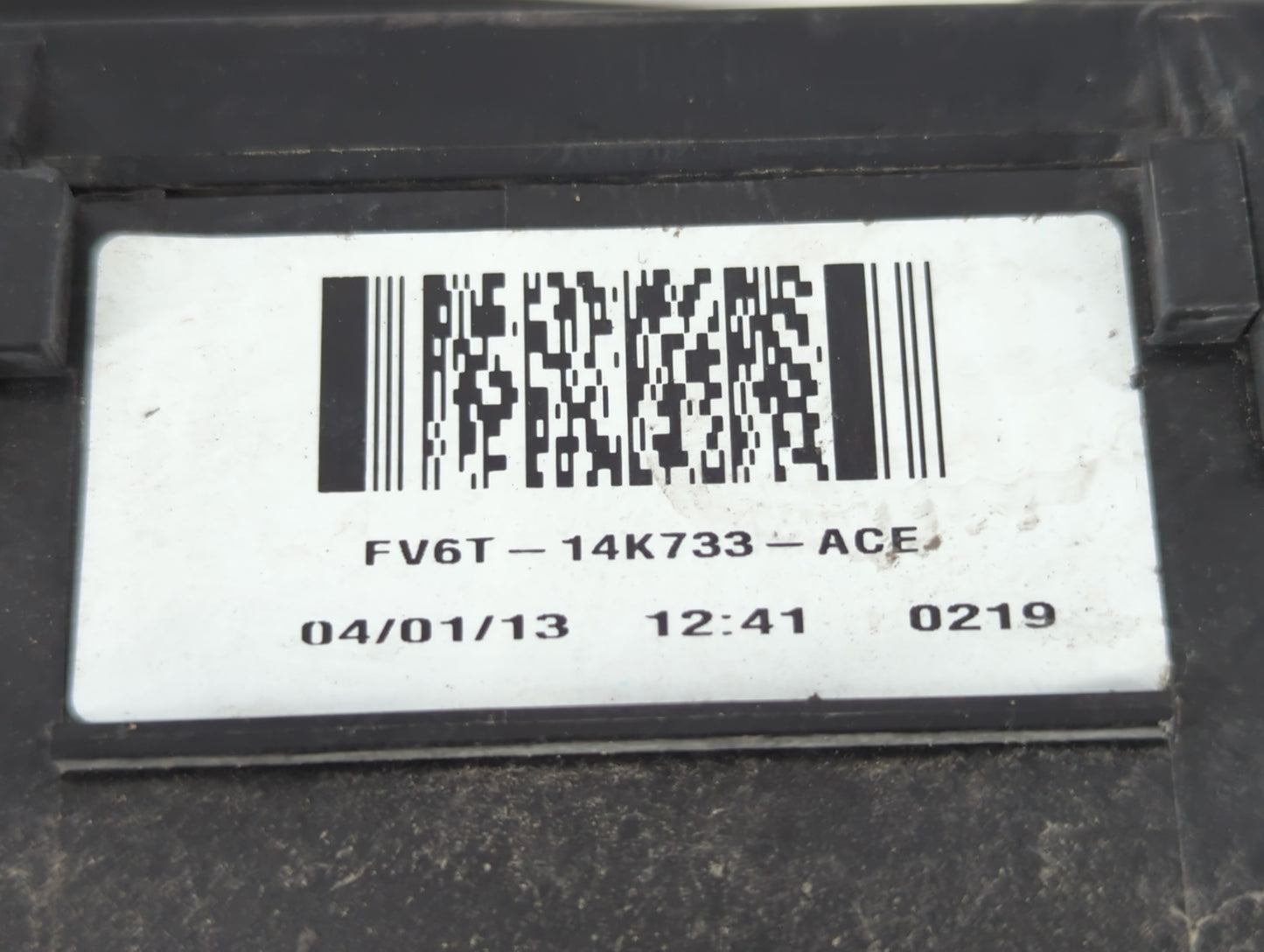 2013-2018 Ford C-Max Fusebox Fuse Box Panel Relay Module P/N:FV6T-14K733-ACE Fits Fits 2013 2014 2015 2016 2017 2018 OEM Use