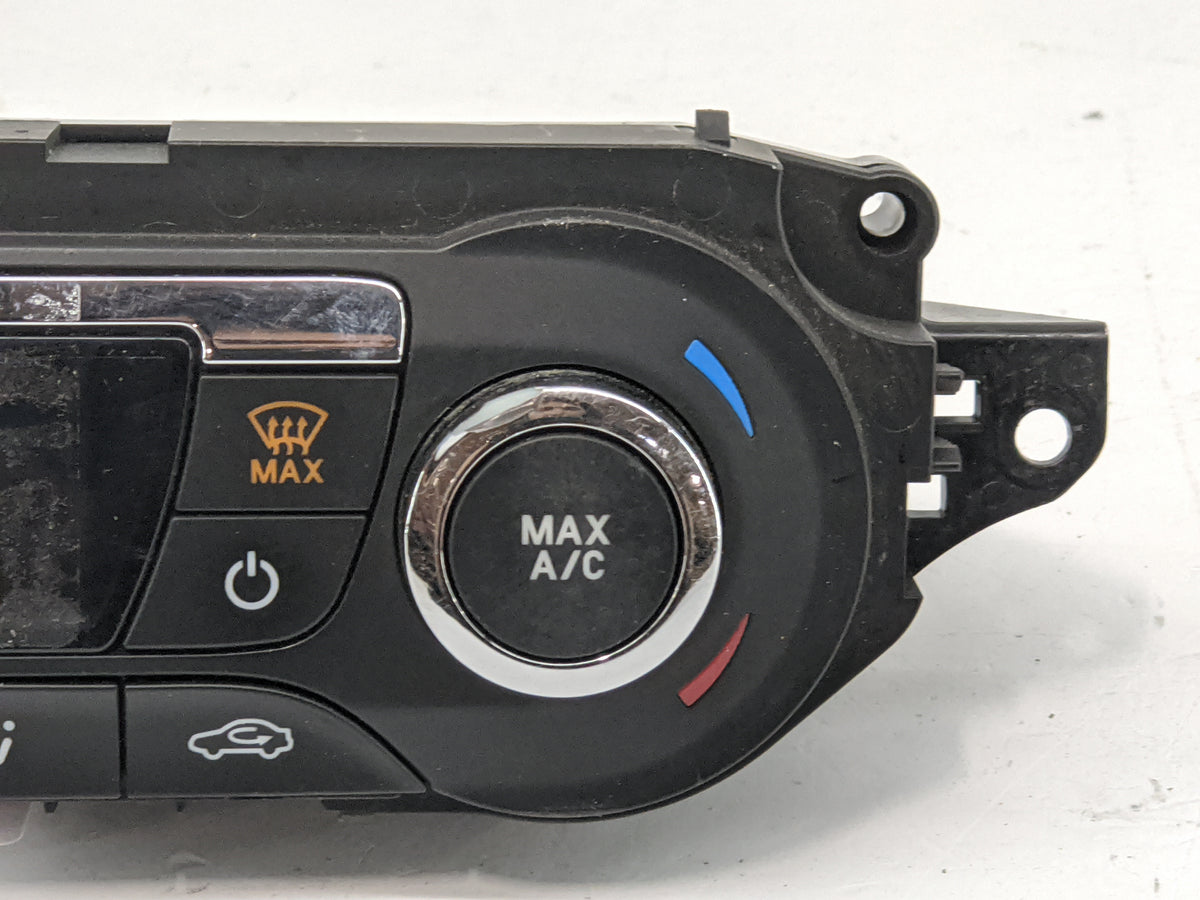 2013 Ford C-Max Climate Control Module Temperature AC/Heater Replacement P/N:DM5T-18C612-AH DM5T-18C612-AE Fits OEM Used Aut