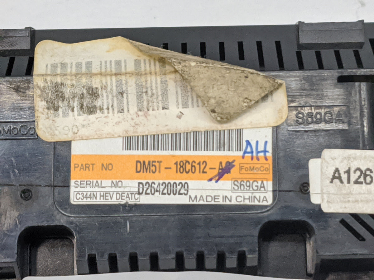 2013 Ford C-Max Climate Control Module Temperature AC/Heater Replacement P/N:DM5T-18C612-AH DM5T-18C612-AE Fits OEM Used Aut