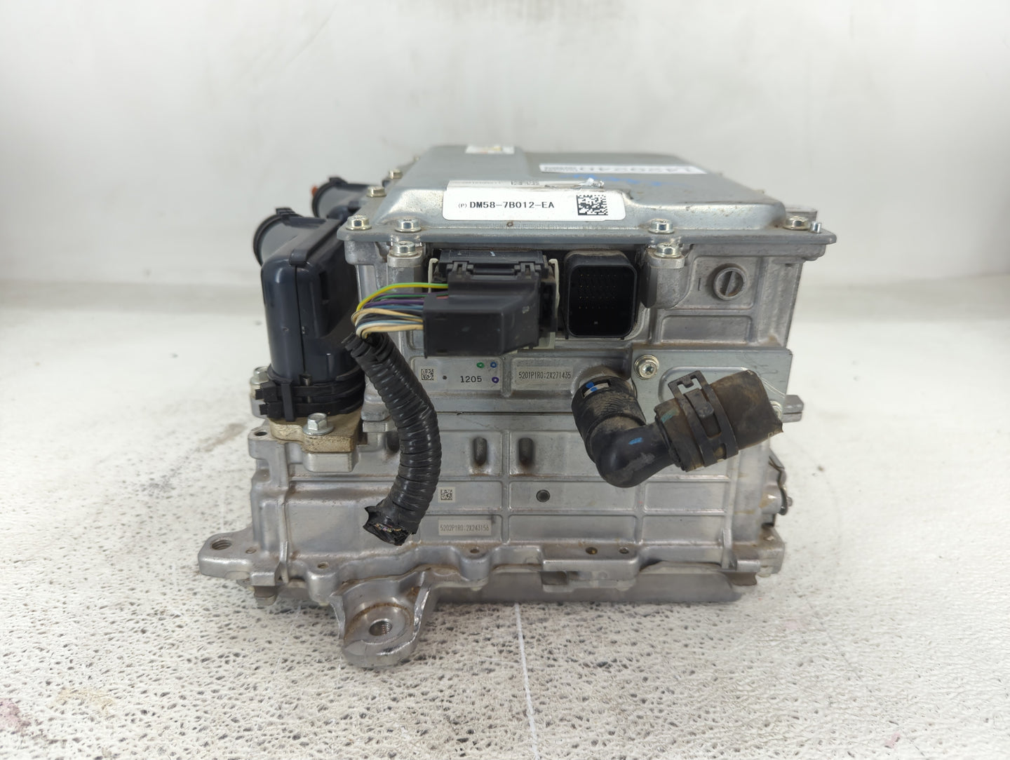 2013 Ford Cmax Hybrid DC Synergy Drive Power Inverter P/N:DM58-7B012-EA JM12Z05211 Fits OEM Used Auto Parts - Oemusedautopar