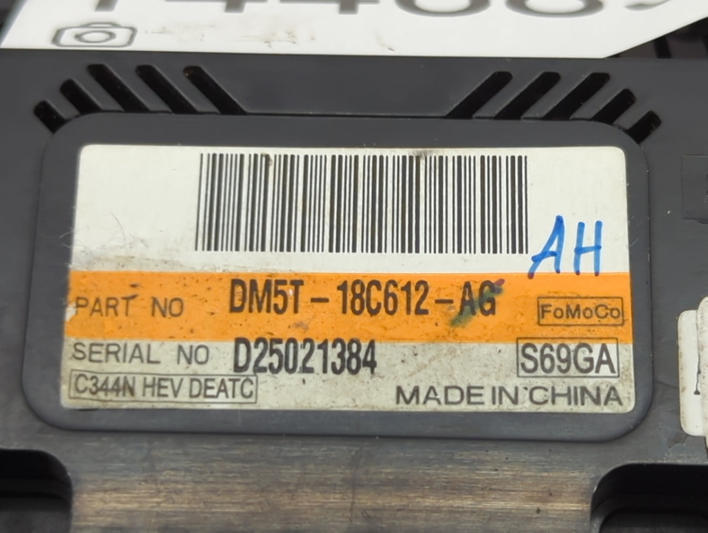 2013 Ford Cmax Climate Control Module Temperature AC/Heater Replacement P/N:DM5T-18C612-AG Fits Fits 2014 2015 2016 OEM Used
