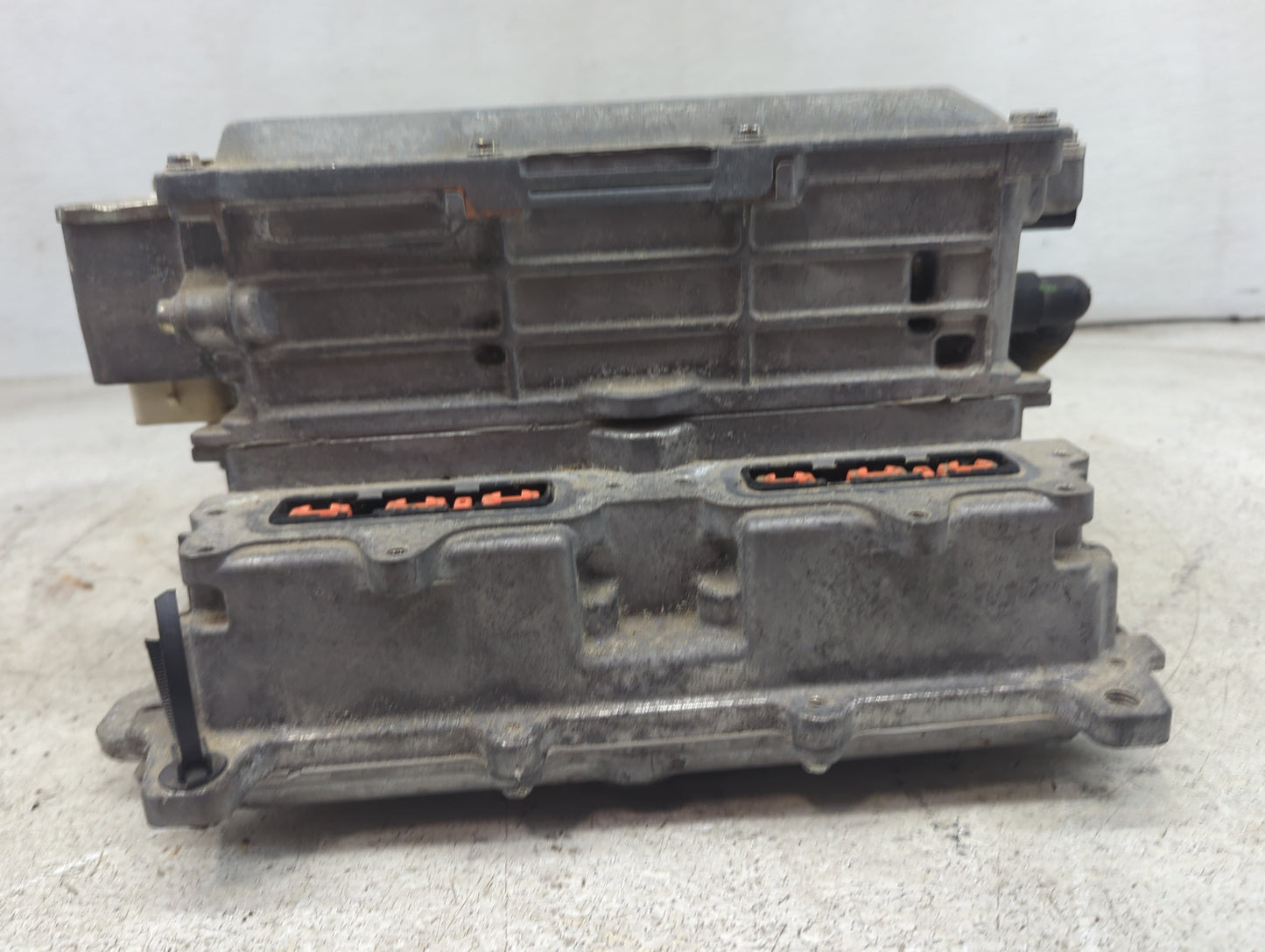 2013 Ford Cmax Hybrid DC Synergy Drive Power Inverter P/N:DM58-7B012-HA JM13603798, 9U5T-14462A-AA Fits OEM Used Auto Parts 