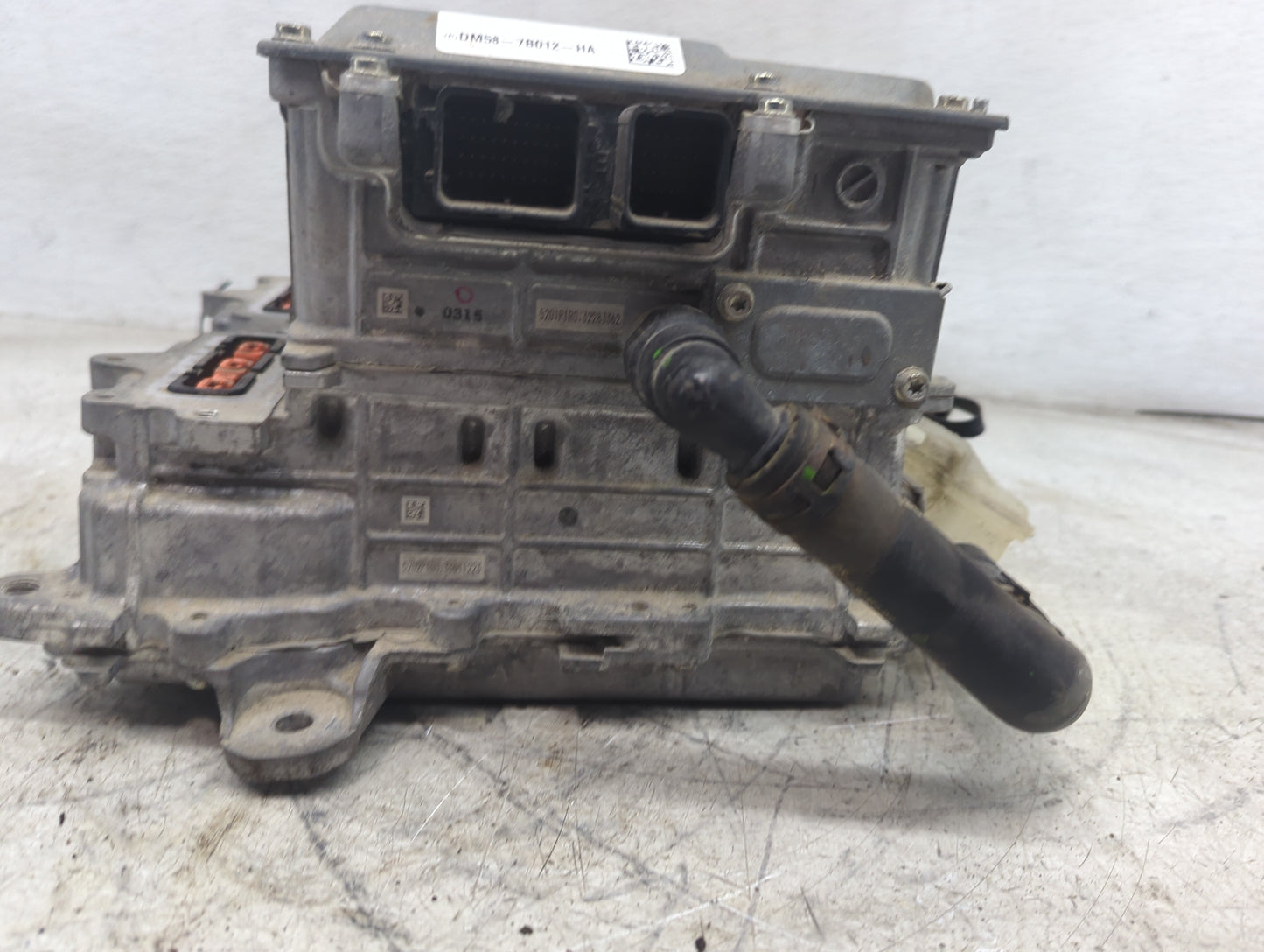 2013 Ford Cmax Hybrid DC Synergy Drive Power Inverter P/N:DM58-7B012-HA JM13603798, 9U5T-14462A-AA Fits OEM Used Auto Parts 