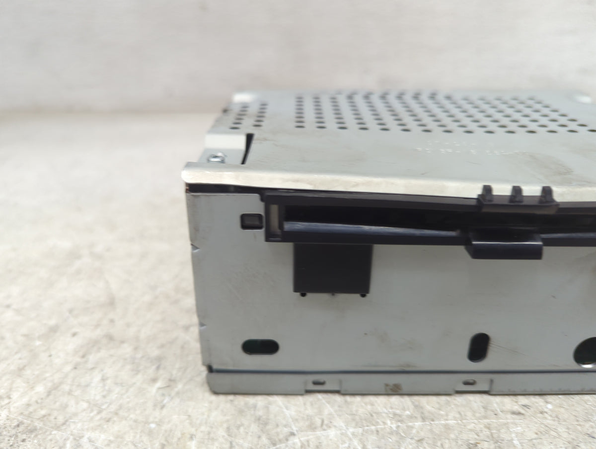 2013 Ford Cmax Radio AM FM Cd Player Receiver Replacement P/N:CM5T-19C107-FR C6FQ000561 Fits Fits 2014 2015 2016 OEM Used Au