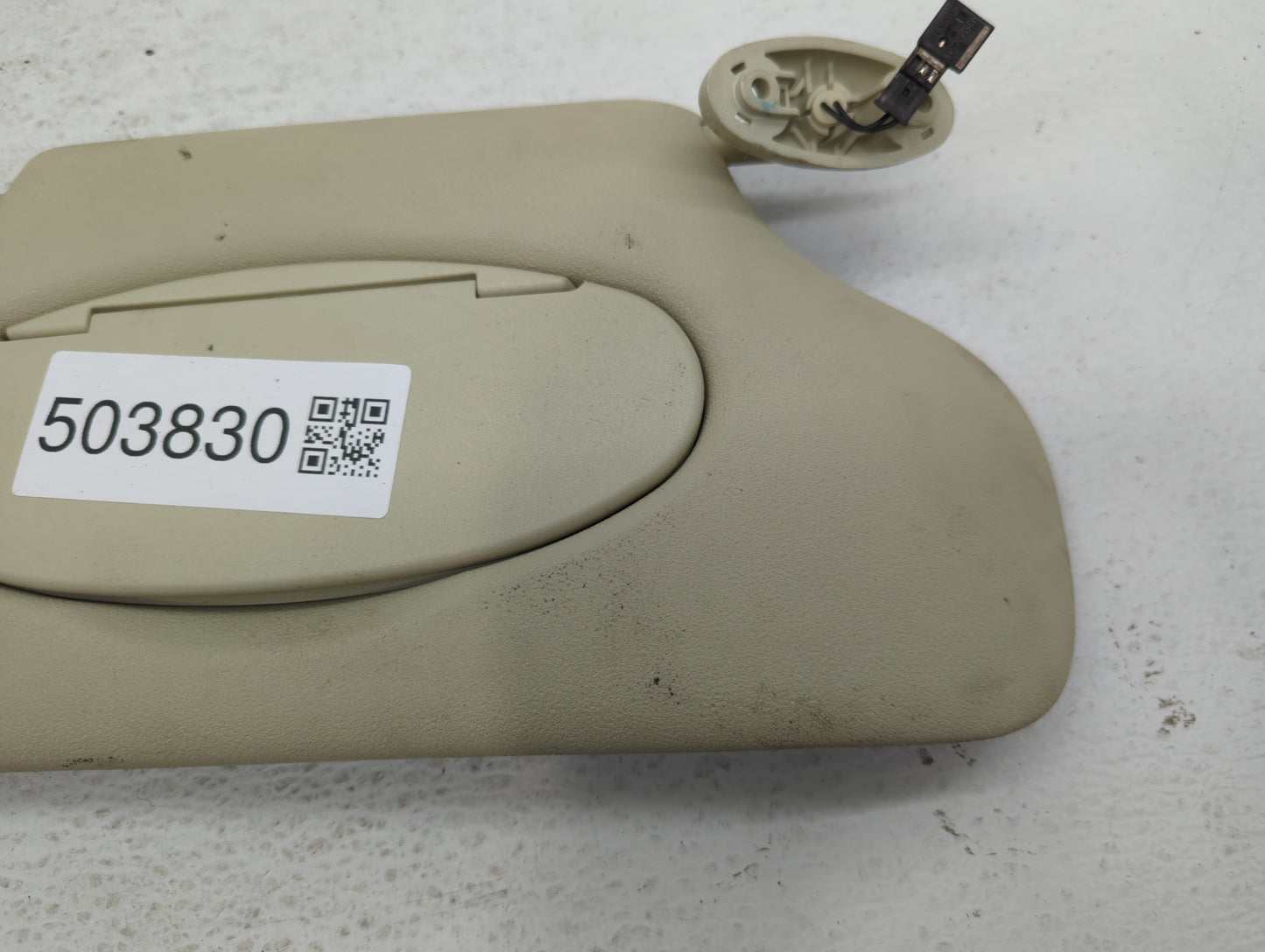 2013 Ford Country Sedan Sun Visor Shade Replacement Passenger Right Mirror Fits OEM Used Auto Parts - Oemusedautoparts1.com