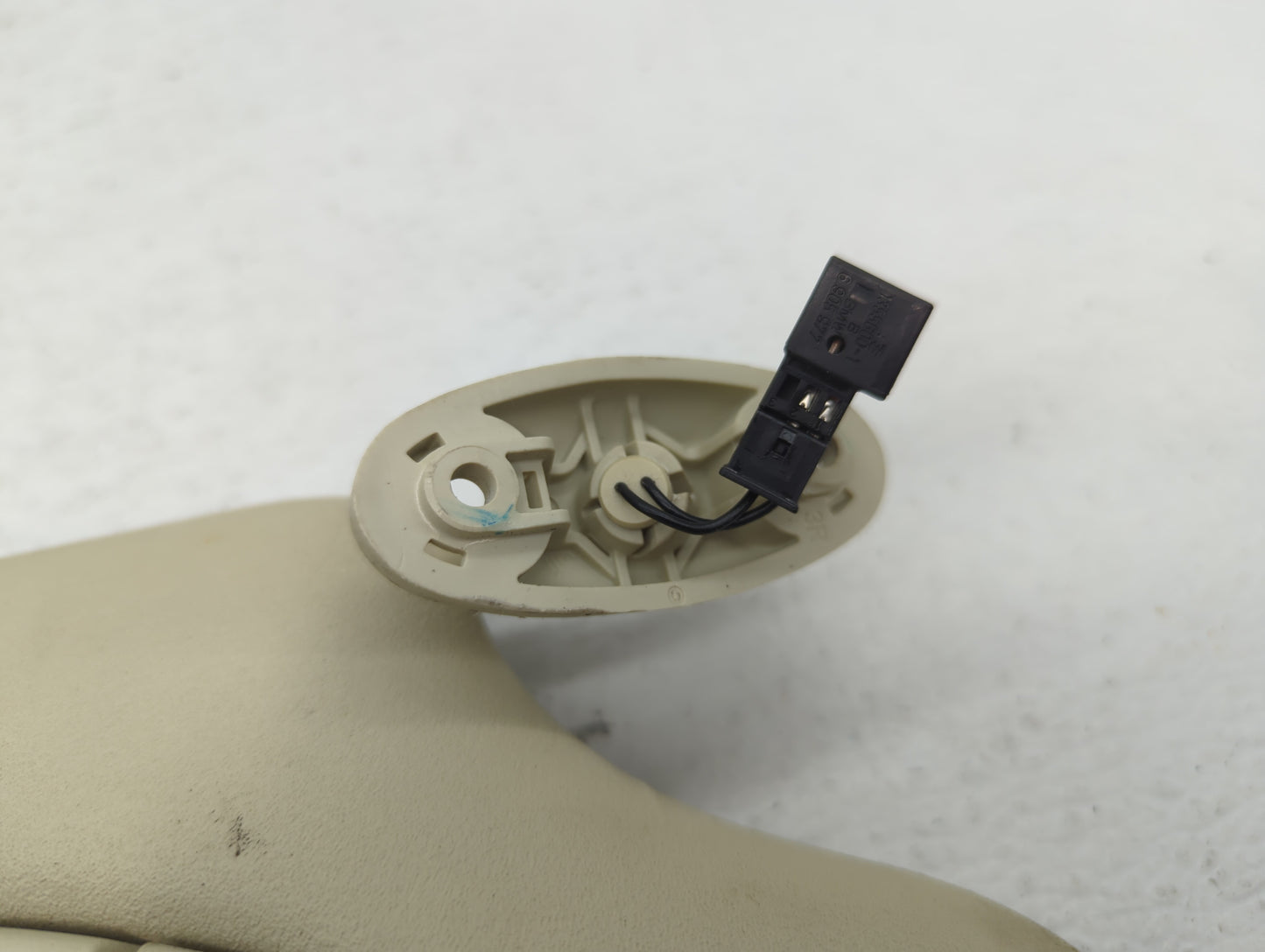2013 Ford Country Sedan Sun Visor Shade Replacement Passenger Right Mirror Fits OEM Used Auto Parts - Oemusedautoparts1.com