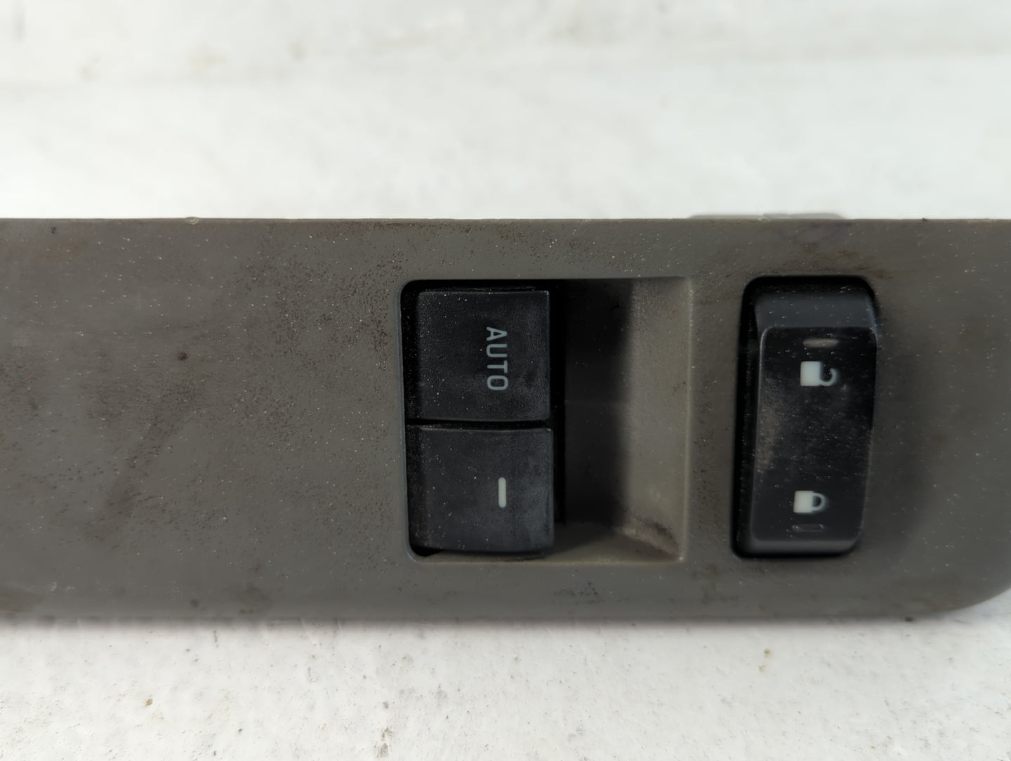 2009-2014 Ford E-150 Master Power Window Switch Replacement Driver Side Left P/N:8C3T-14540-ABW Fits OEM Used Auto Parts - O