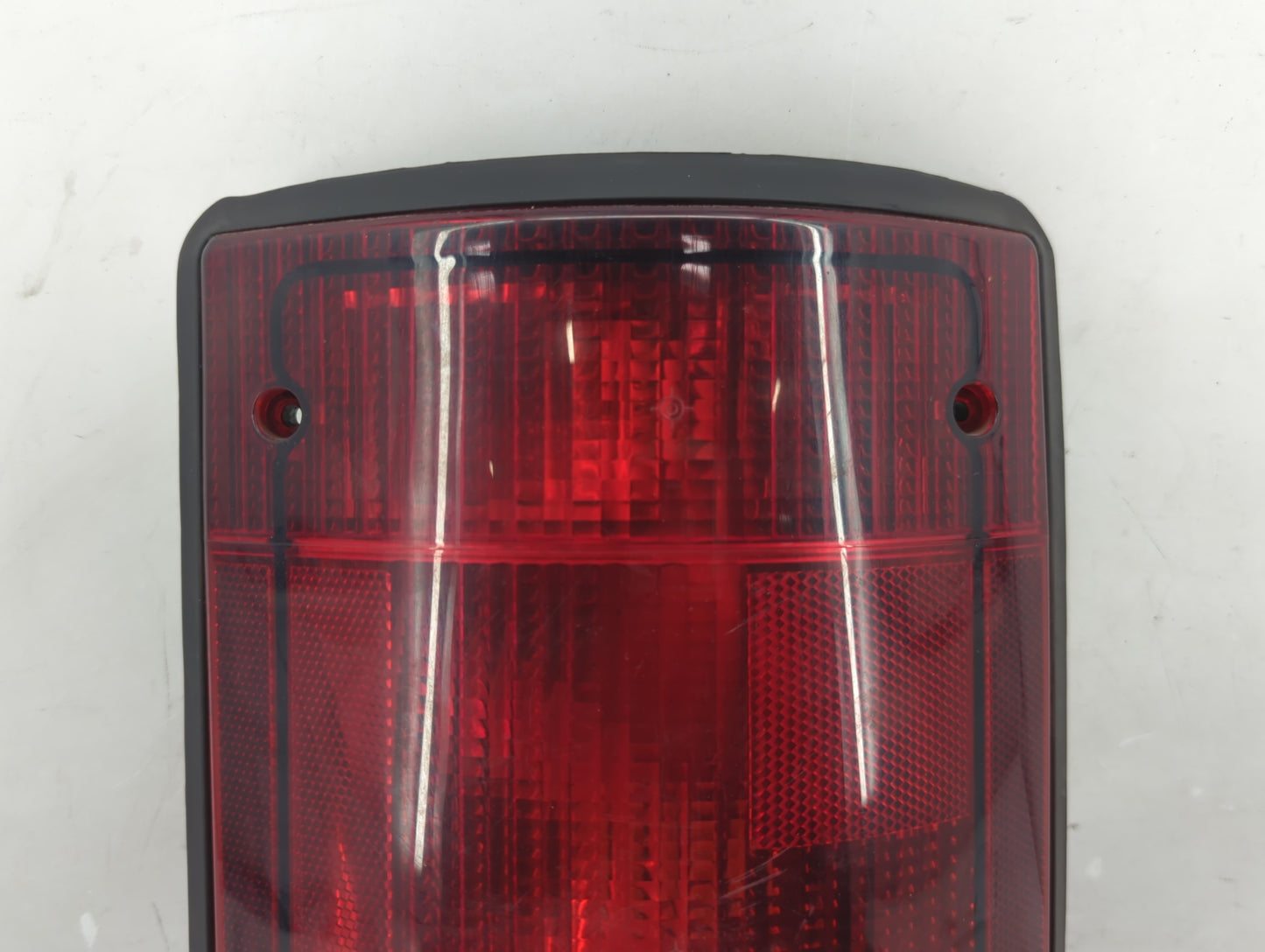 2005-2014 Ford E-150 Tail Light Assembly Passenger Right OEM Fits Fits 2005 2006 2007 2008 2009 2010 2011 2012 2013 2014 OEM