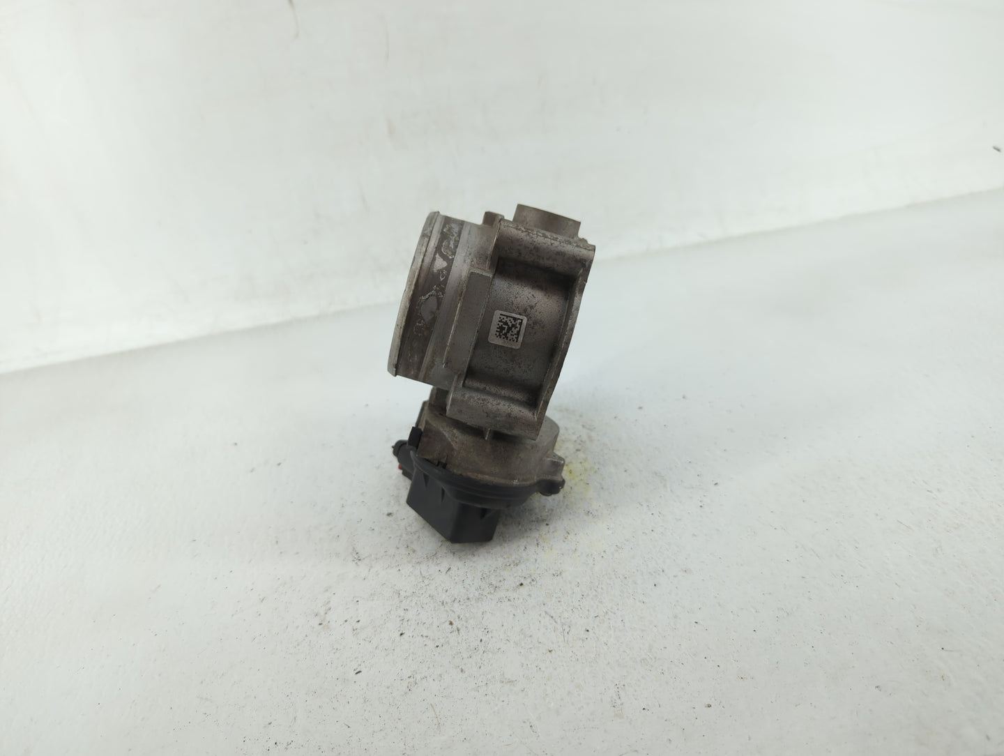 2007-2014 Ford E-150 Throttle Body P/N:7T4E-9F991-GB 7T4E-EC Fits Fits 2007 2008 2009 2010 2011 2012 2013 2014 OEM Used Auto