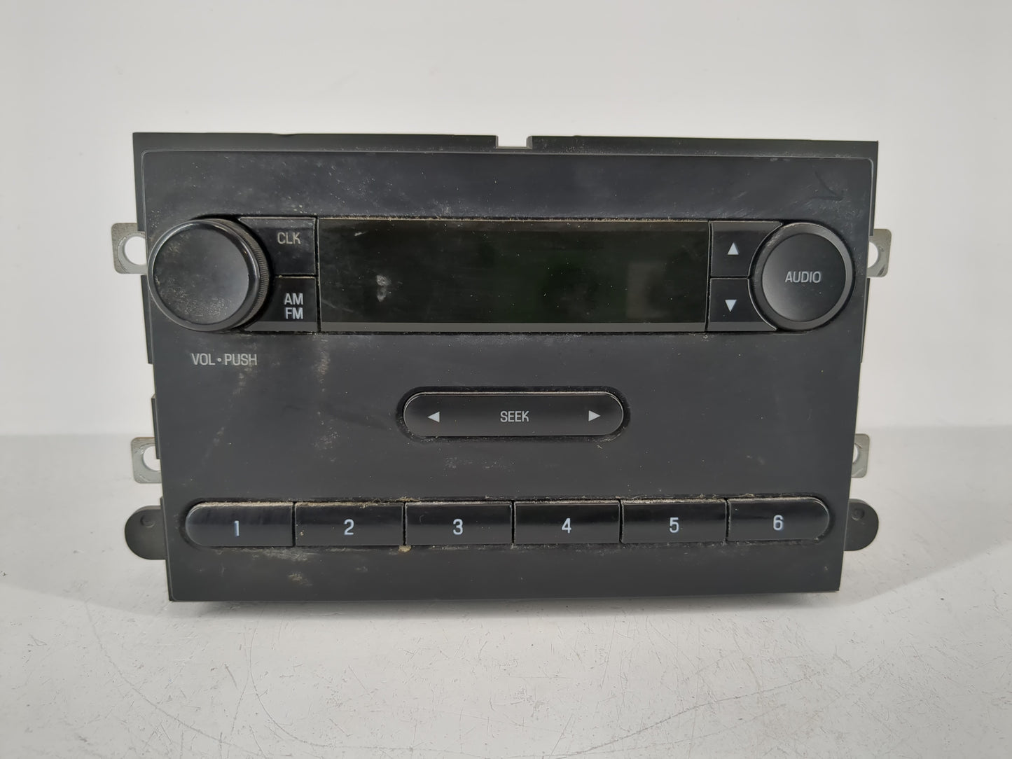 2013-2014 Ford E-250 Radio AM FM Cd Player Receiver Replacement P/N:DC2T-18K810-AA Fits Fits 2013 2014 2015 2016 2017 2018 2