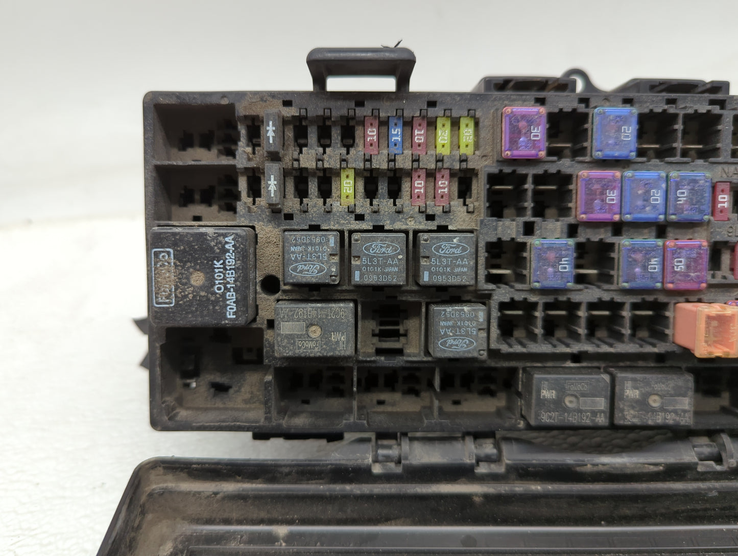 2009-2014 Ford E-250 Fusebox Fuse Box Panel Relay Module P/N:9C2T-14A003-AB Fits OEM Used Auto Parts - Oemusedautoparts1.com