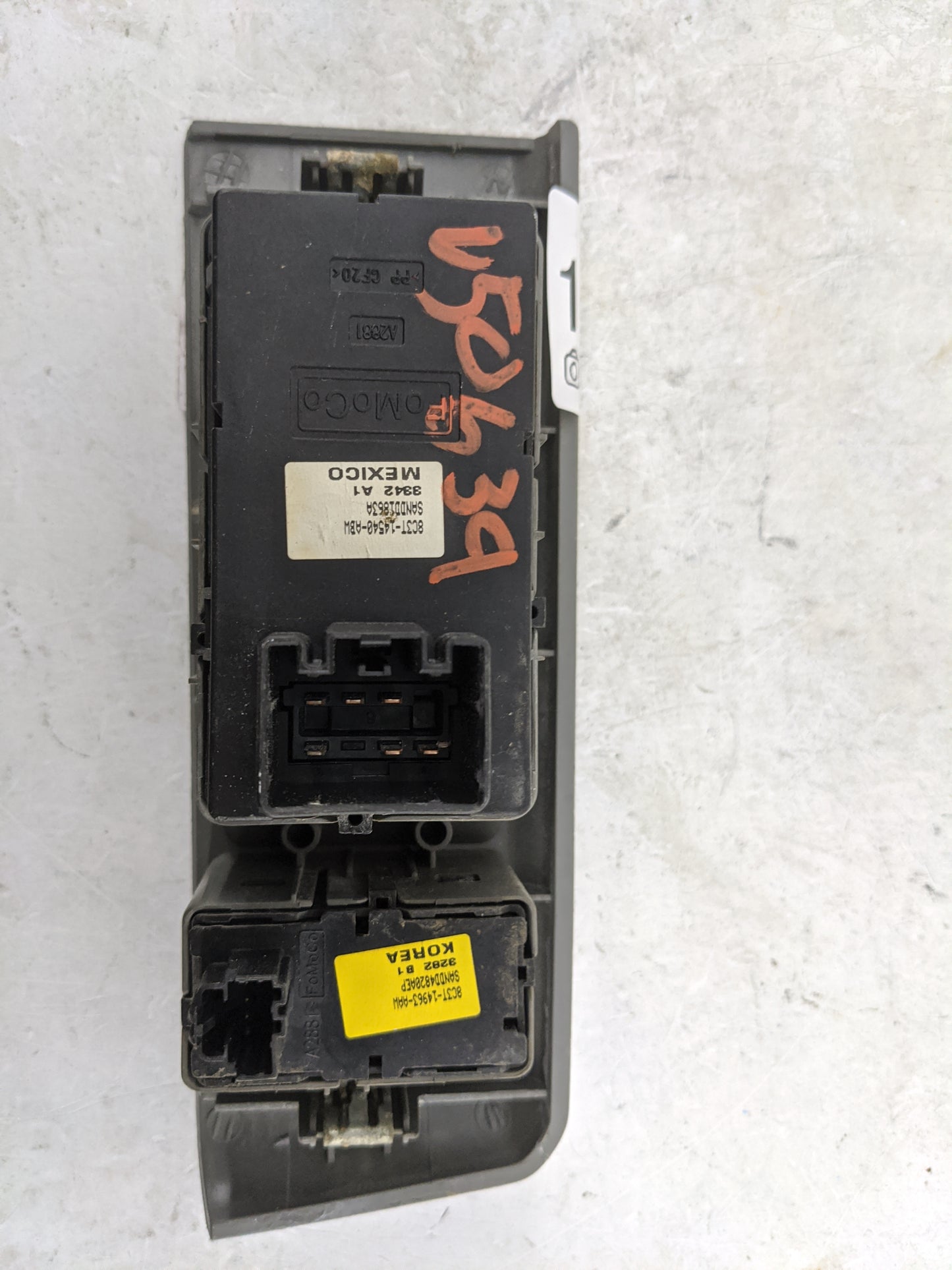 2009-2014 Ford E-250 Master Power Window Switch Replacement Driver Side Left P/N:8C3T-14540-ABW 8AND018634 Fits OEM Used Aut