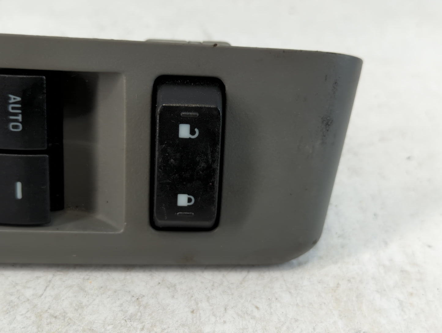 2013 Ford E-350 Club Wagon Master Power Window Switch Replacement Driver Side Left P/N:8C3T-14540-ABW Fits OEM Used Auto Par