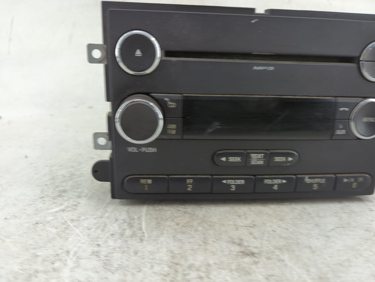 2013 Ford E150 Radio AM FM Cd Player Receiver Replacement P/N:BC2T-18C869-CB VIC0007748 Fits OEM Used Auto Parts - Oemusedau