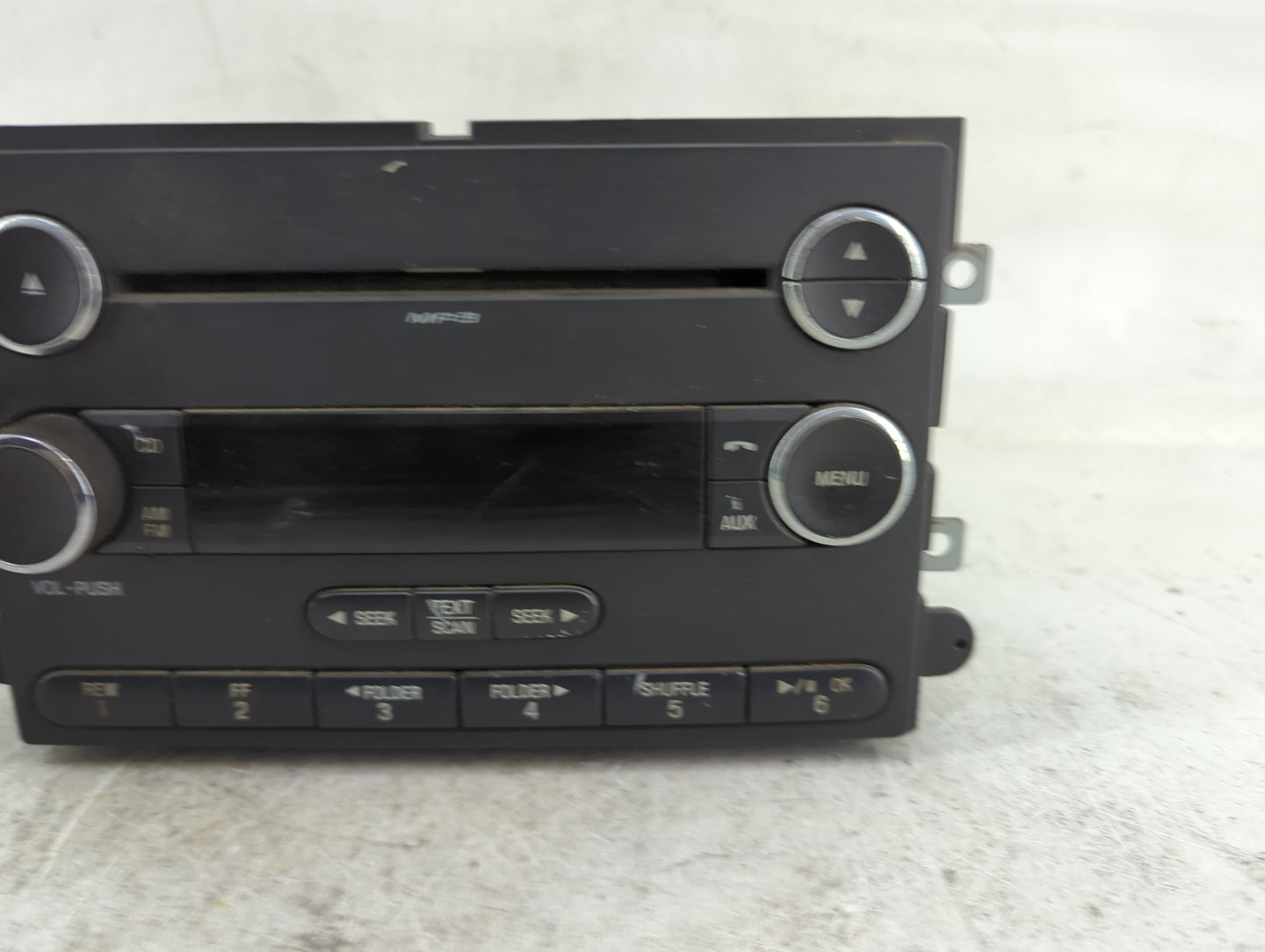 2013 Ford E150 Radio AM FM Cd Player Receiver Replacement P/N:BC2T-18C869-CB VIC0007748 Fits OEM Used Auto Parts - Oemusedau