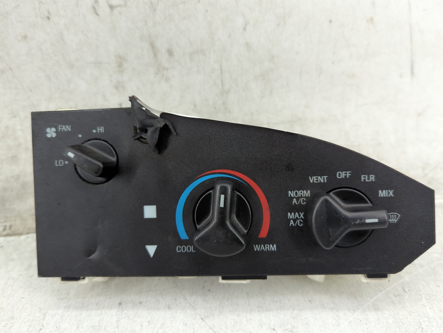 2013 Ford E250 Climate Control Module Temperature AC/Heater Replacement Fits OEM Used Auto Parts - Oemusedautoparts1.com